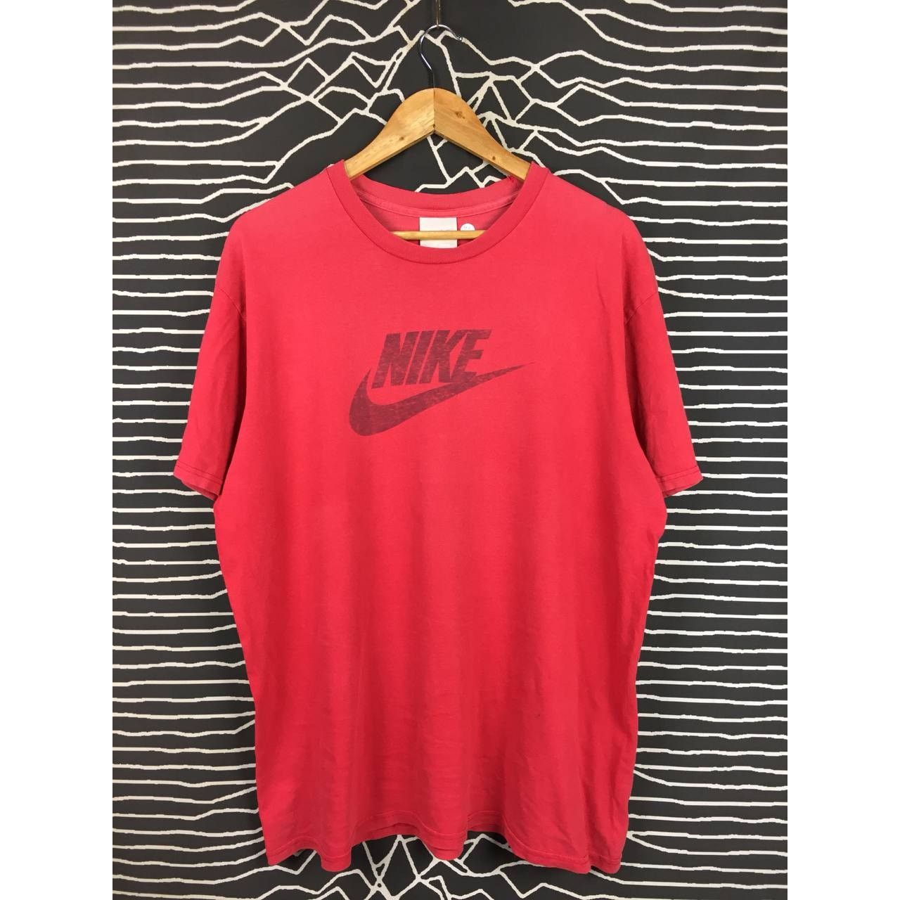 Nike × Vintage Vtg Y2K Nike Swoosh Spell Out Logo Tee Size XL Size US XL / EU 56 / 4 - 1 Thumbnail