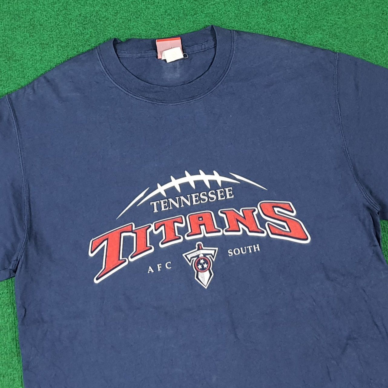NFL Vintage Tennessee Titans NFL AFC Tshirt C285N41 Size US M / EU 48-50 / 2 - 2 Thumbnail