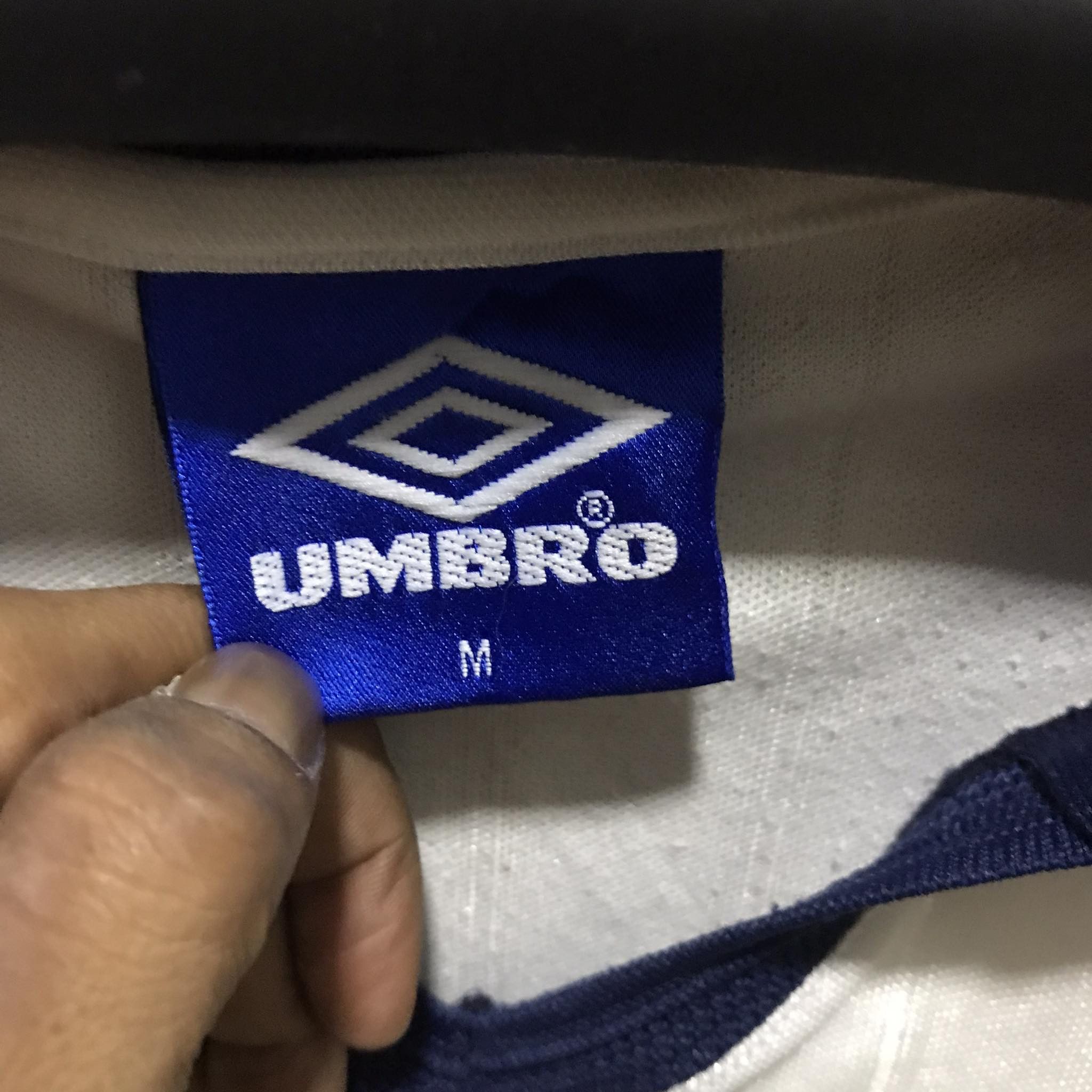 Umbro Umbro Center Logo Shirt 90s (polyester tee) Size US M / EU 48-50 / 2 - 5 Thumbnail