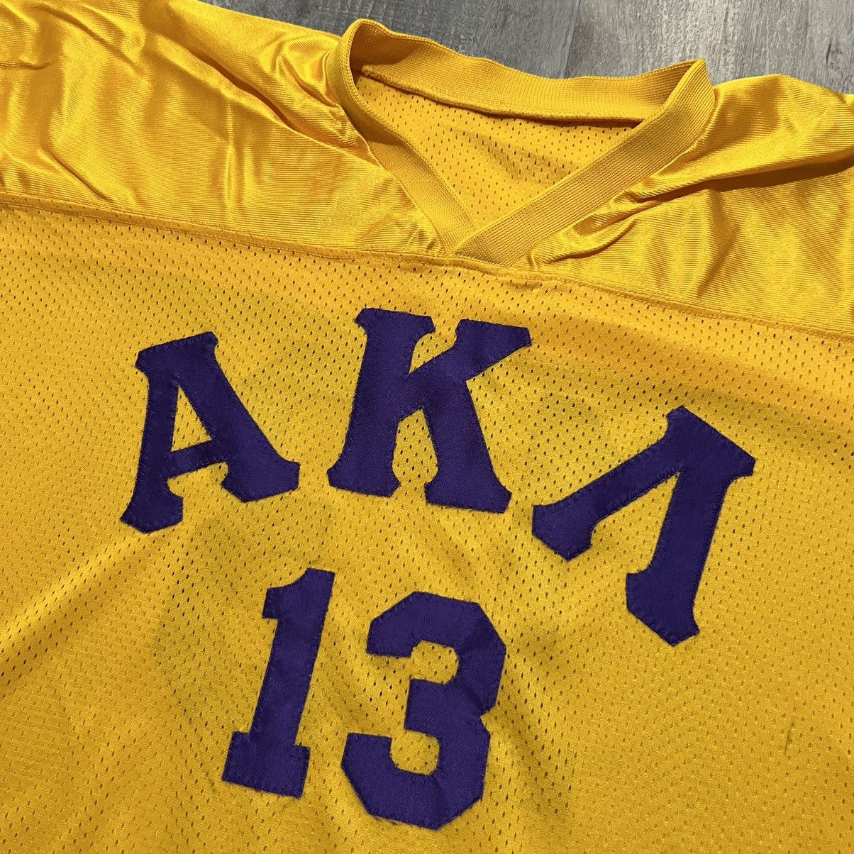 Vintage VTG Alpha Kappa Delta 70s Yellow College Fraternity Jersey Size US XXL / EU 58 / 5 - 3 Thumbnail