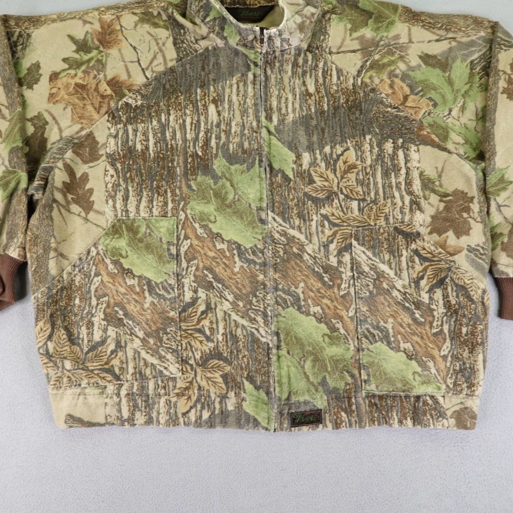 Realtree VINTAGE Liberty Jacket Mens 2XL Camouflage Cotton Flannel Zip Mid-Length Pockets Hunting Everyday Mens Size US XXL / EU 58 / 5 - 3 Thumbnail