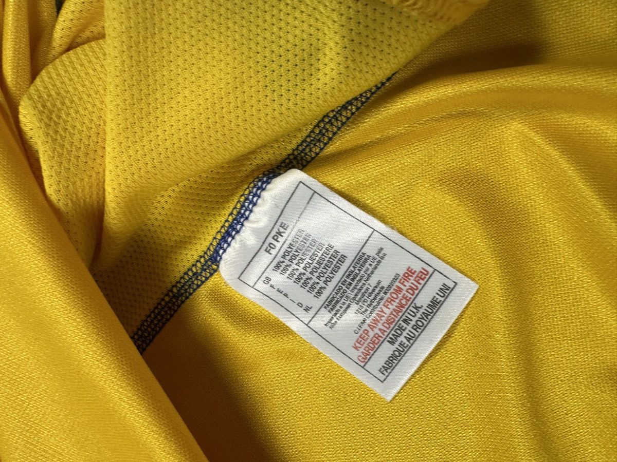 Nike Vintage Nike Leeds United Soccer Jersey Blokecore 90s Style Size US XL / EU 56 / 4 - 5 Thumbnail