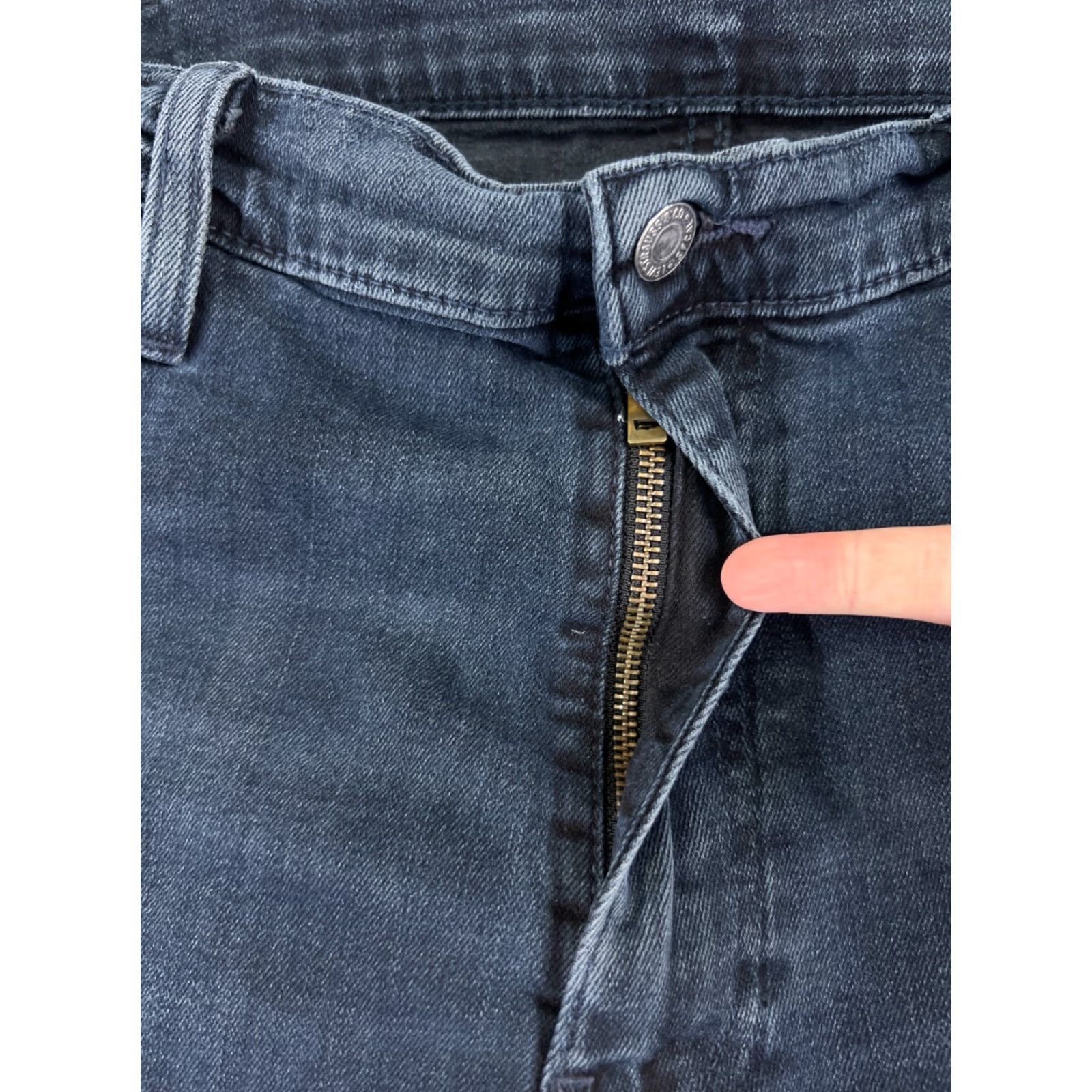 Levi's Levi's Jeans 511 Denim Blue Dark Wash 38 Regular Slim Zip Fly 5-Pocket Mens Size US 38 / EU 54 - 5 Thumbnail
