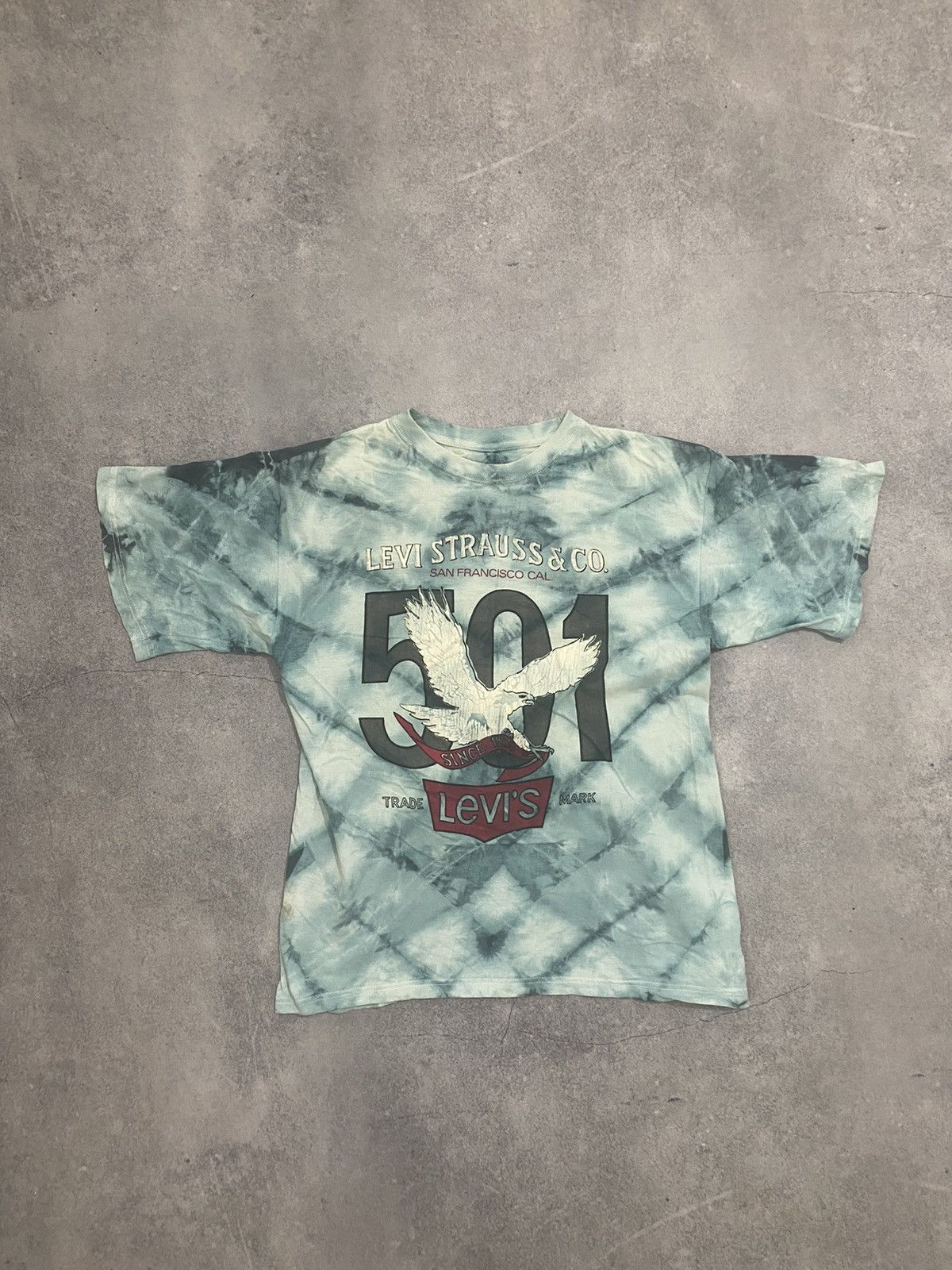 Levi's × Levi's Vintage Clothing × Vintage Vintage Levi’s 501 T-Shirt Big Logo Size US M / EU 48-50 / 2 - 2 Thumbnail