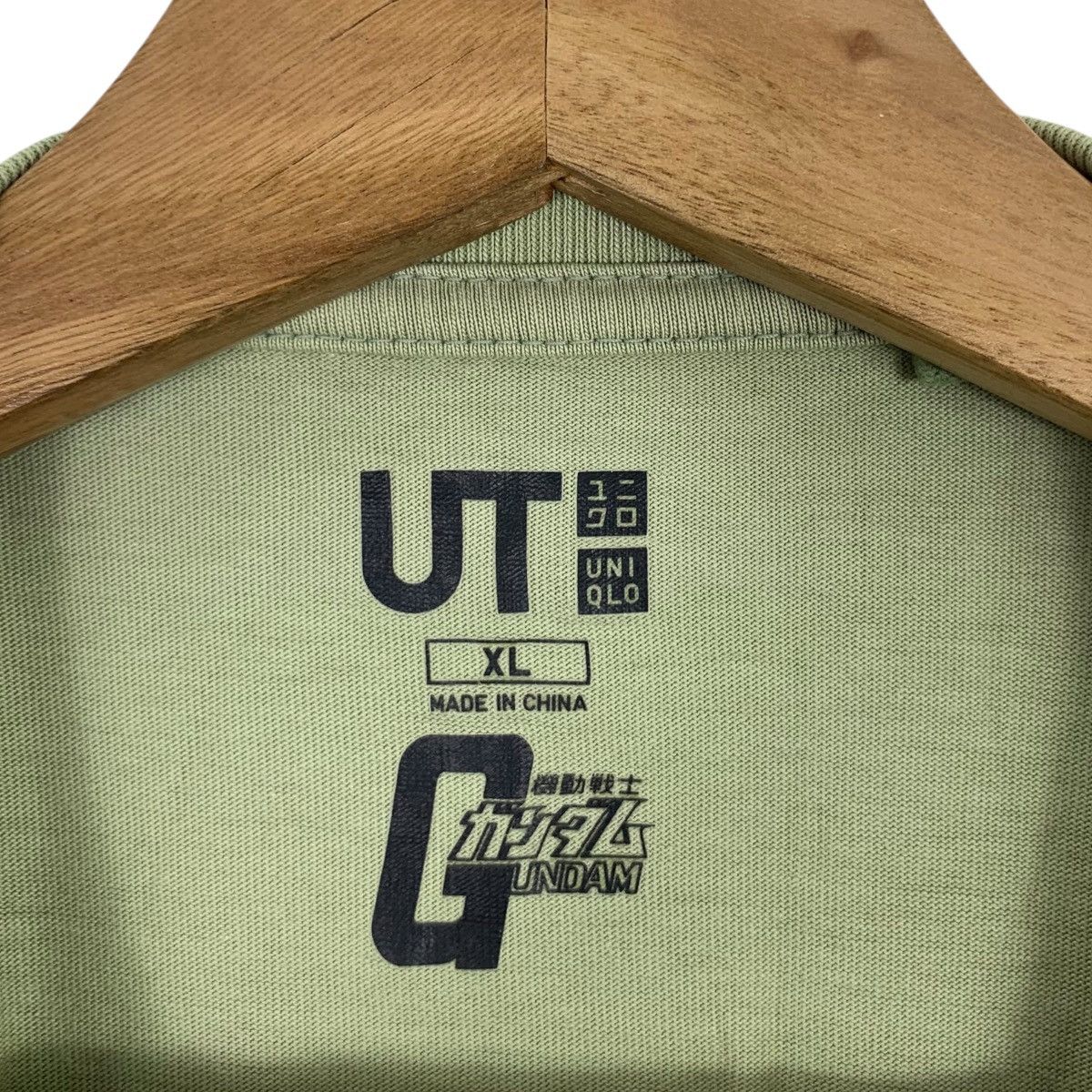 Uniqlo UNIQLO x GUNDAM ZAKU II 40th Anniversary Green Tee Shirt Size US XL / EU 56 / 4 - 6 Thumbnail