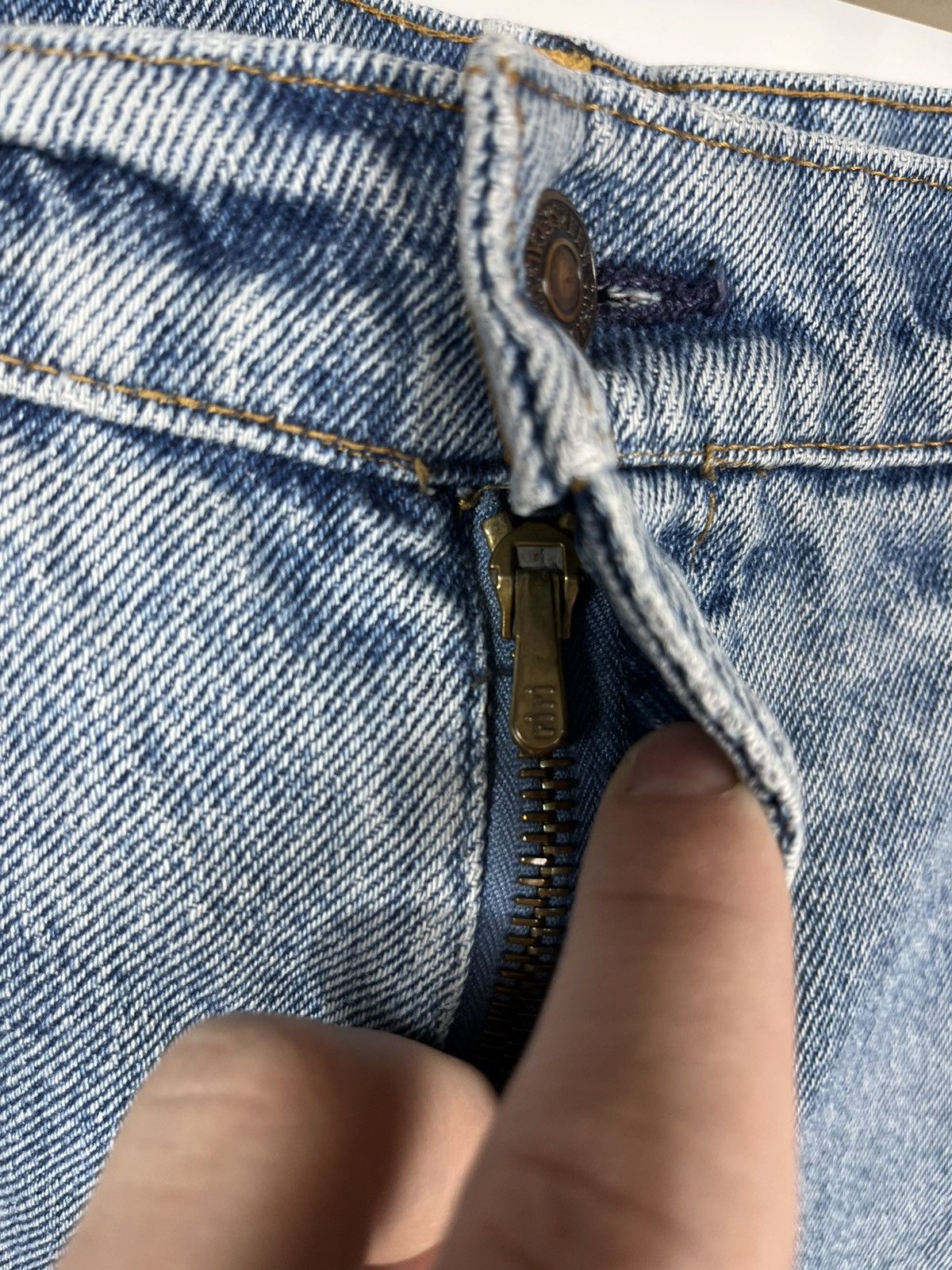 Levi's Vintage Levis Distressed Denim Jeans Pants Yugoslavia Size US 32 / EU 48 - 13 Thumbnail