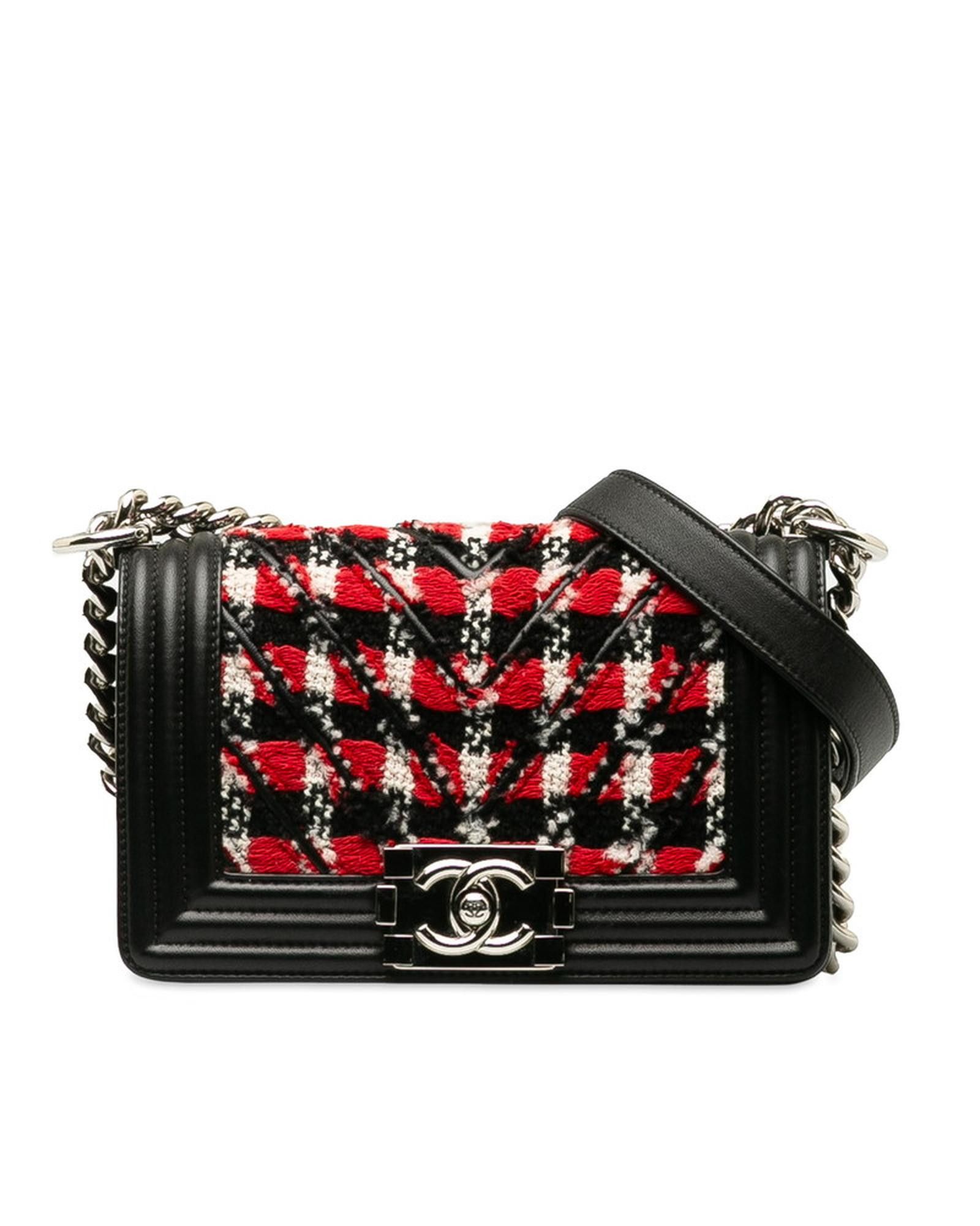 image of Chanel Tweed Chevron Boy Shoulder Bag in Black, Women's