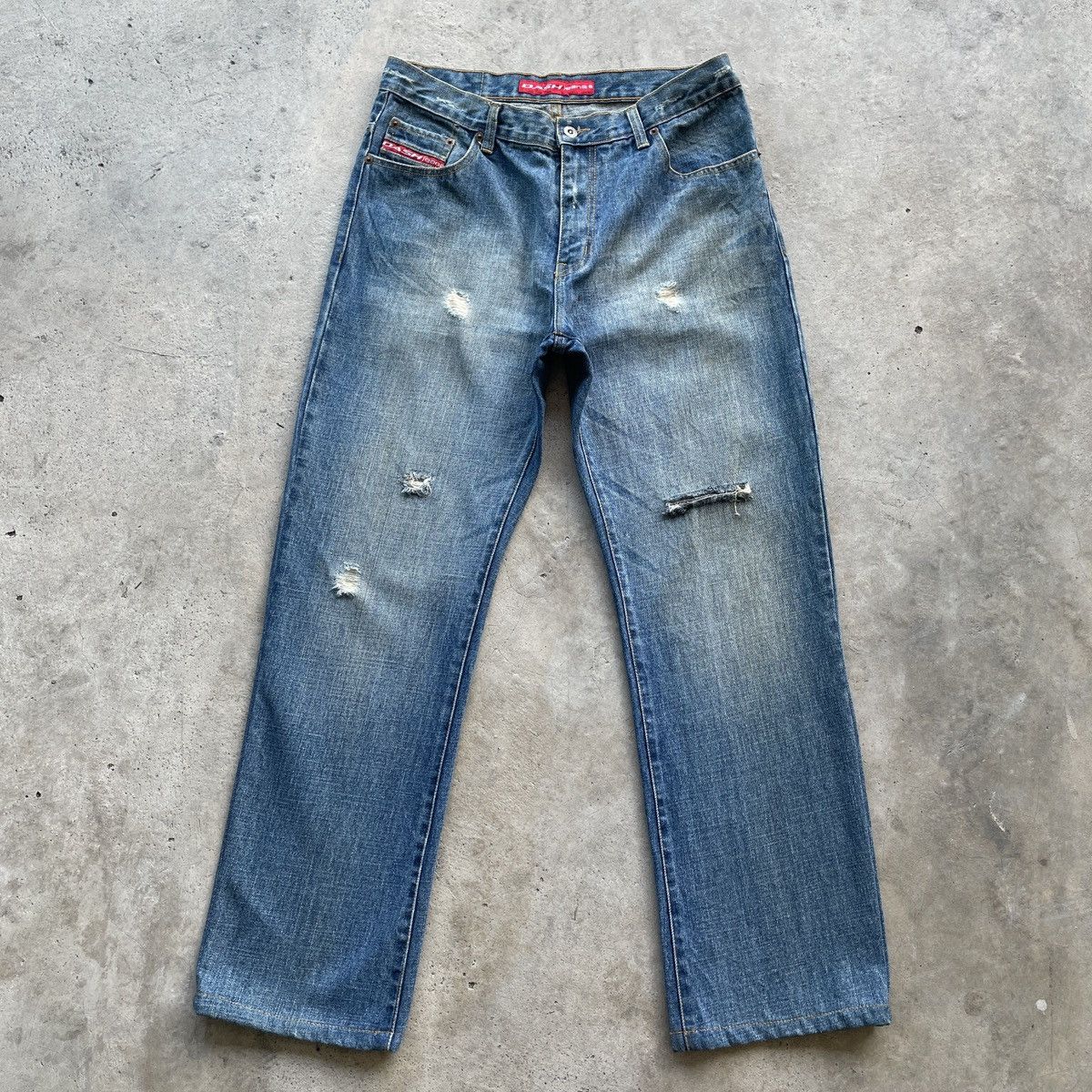 Japanese Brand Vintage Dash Jeans Japan Faded Distressed Denim Pants W32x30 Size US 32 / EU 48 - 1 Thumbnail