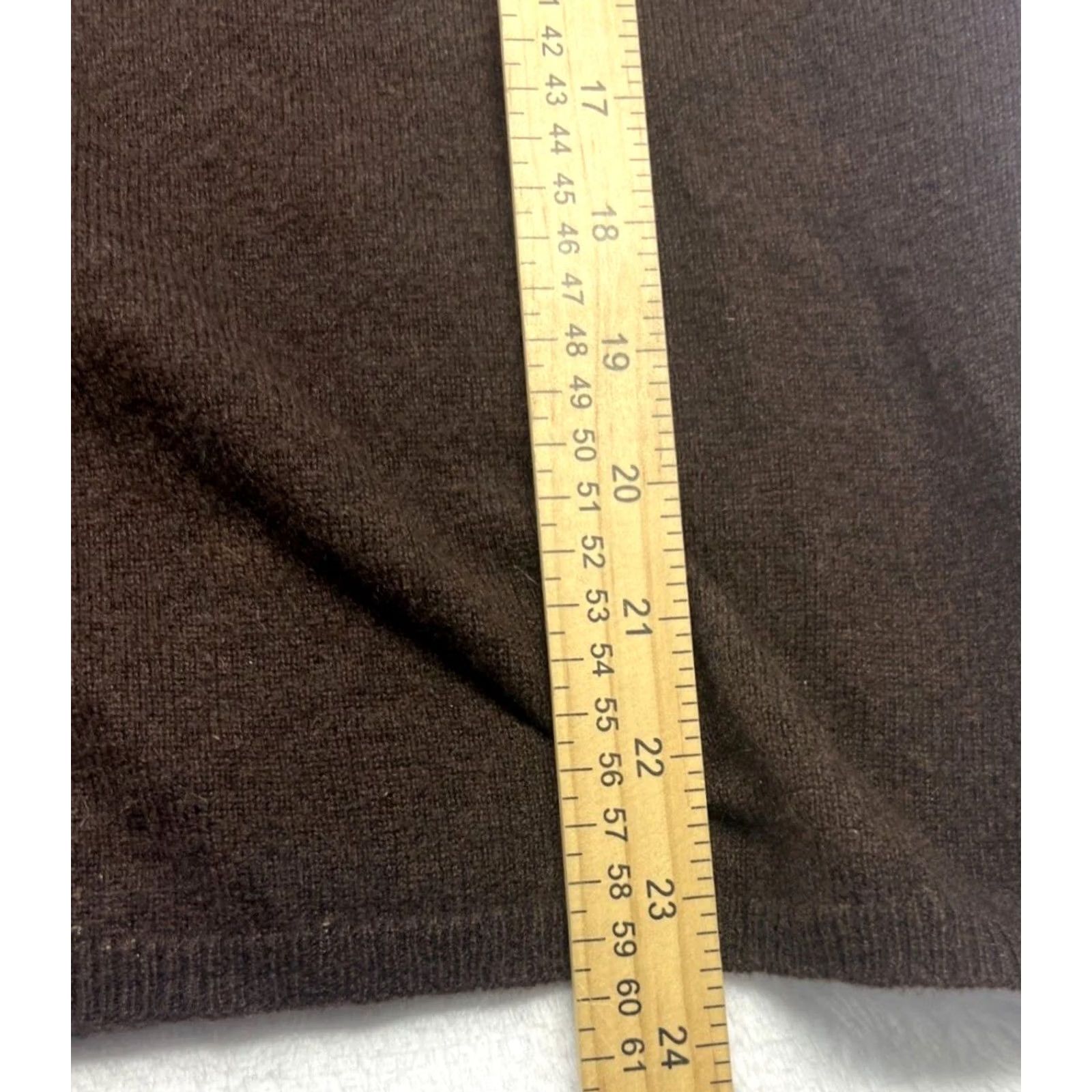 Vintage VINTAGE Peck & Peck 100% Cashmere Sweater XL Brown Crew Neck Women Pullover Long Sleeve Casual Business Travel Lightweight Breathable Necktone: Brown Size XL / US 12-14 / IT 48-50 - 7 Thumbnail