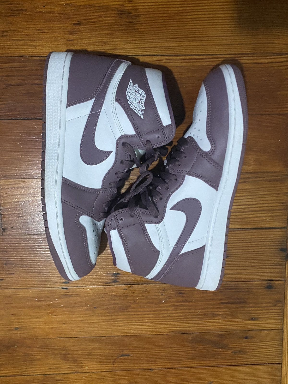 Jordan Brand AIR JORDAN ONE RETRO OG Size US 9.5 / EU 42-43 - 3 Thumbnail