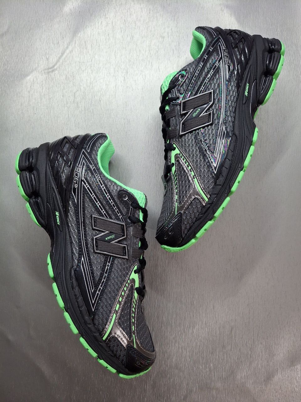 New Balance New Balance 1906 Black Silver Green Mens Sneakers Size US 9 / EU 42 - 4 Thumbnail