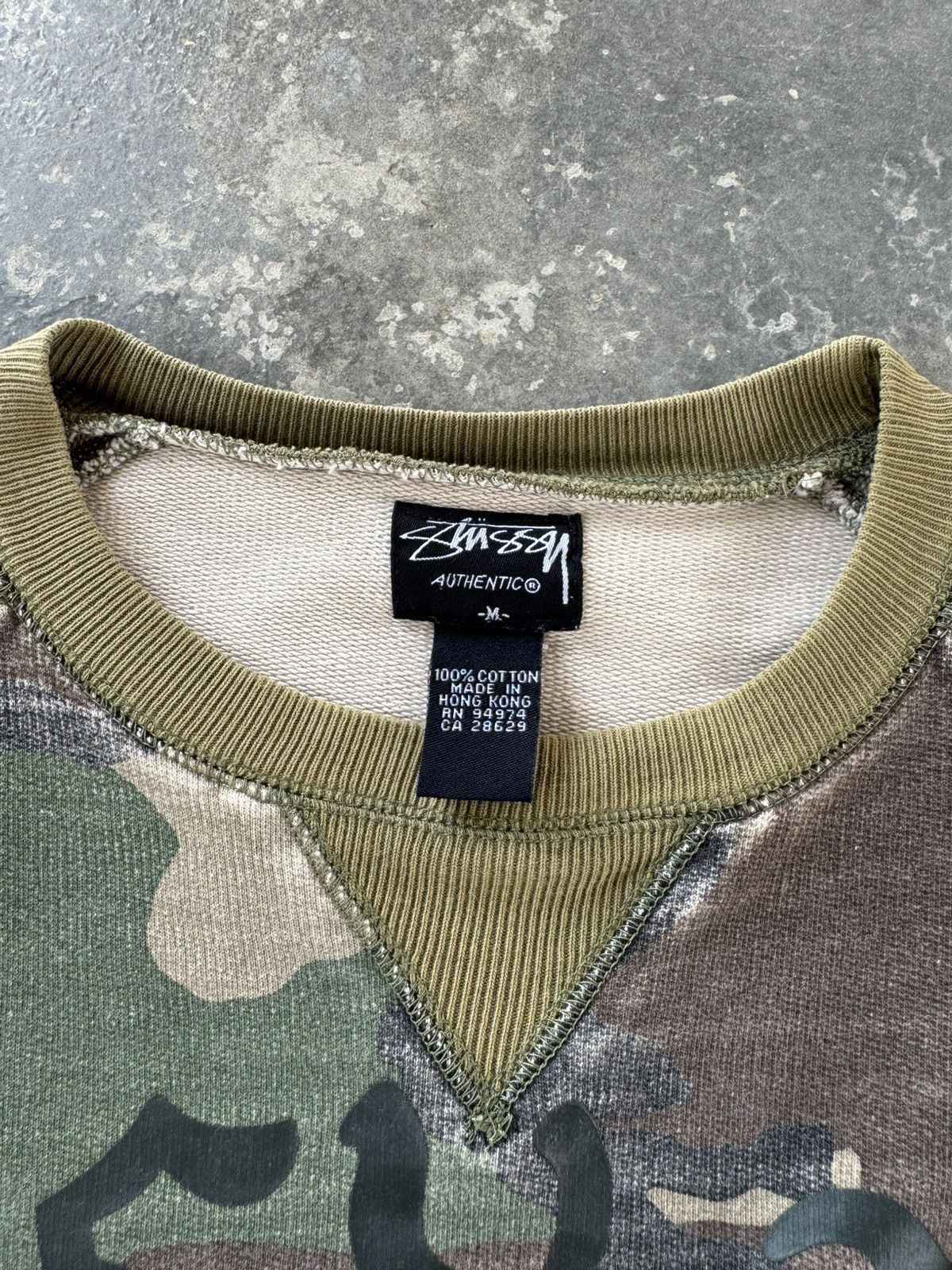 Stussy × Vintage Vintage Y2k Stussy Tribe Camo Sweatshirt Size US M / EU 48-50 / 2 - 5 Thumbnail