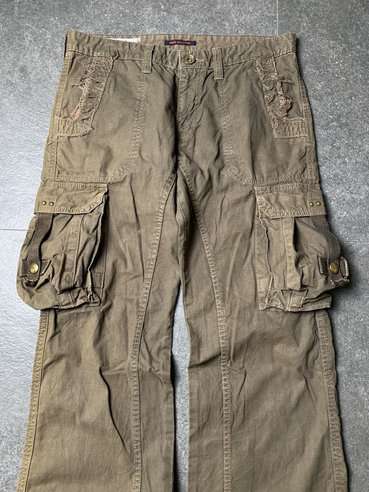 Japanese Brand 2000s Surplus Gas Mask 3D Pocket Flared Cargo Pants Size US 31 - 3 Thumbnail