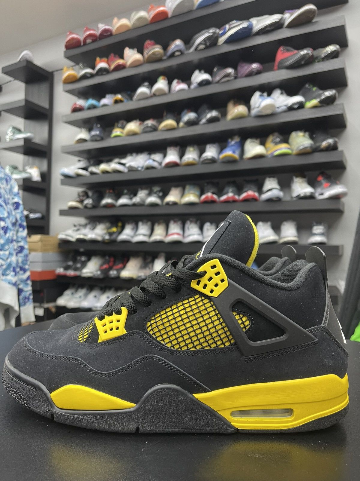 Jordan Brand Size 13 - Jordan 4 Retro Yellow Thunder Size US 13 / EU 46 - 1 Thumbnail