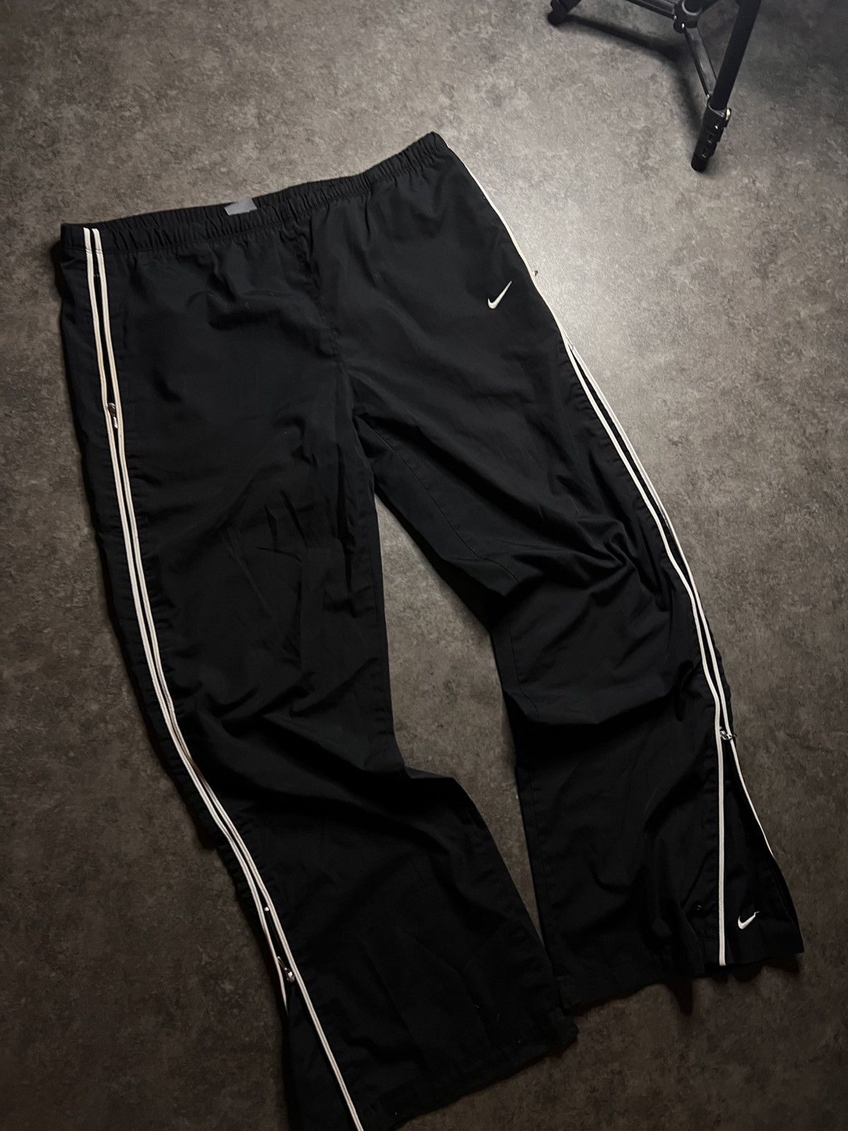 Nike Vintage nylon pants Nike Size 32" / US 10 / IT 46 - 1 Thumbnail
