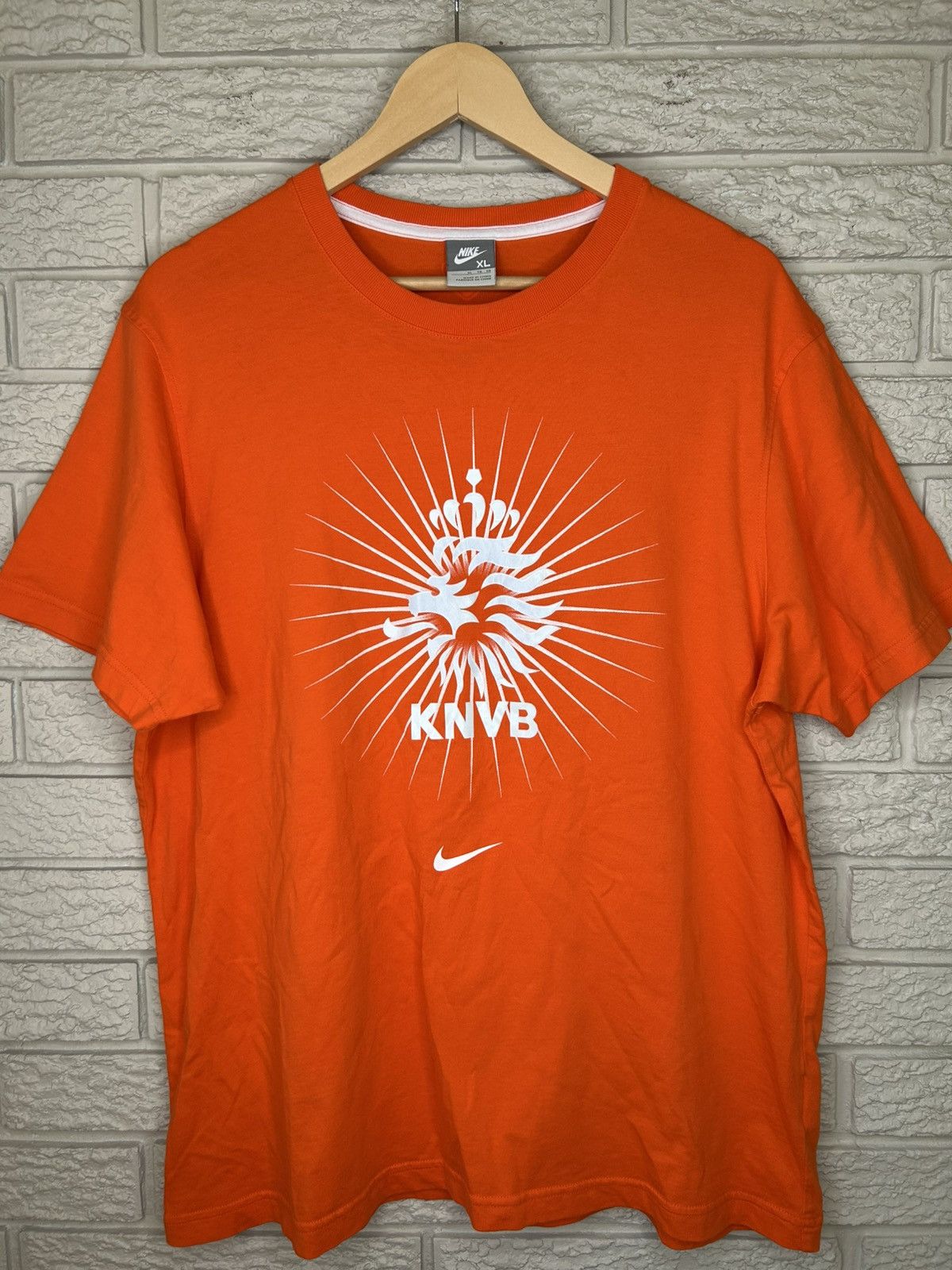 Nike Vintage Nike Netherlands Center Swoosh T Shirt Size US XL / EU 56 / 4 - 1 Thumbnail