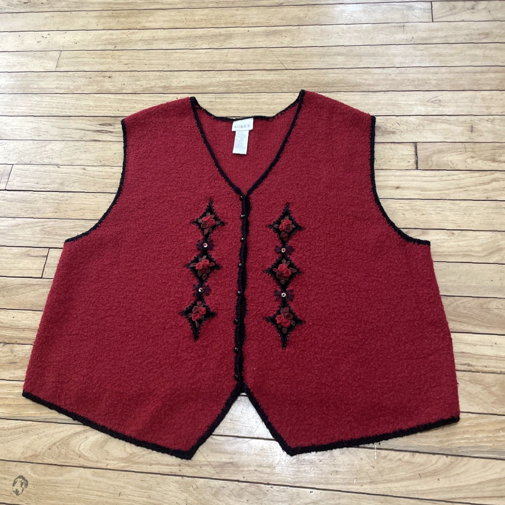 Vintage Koret Vest Sweater 2X Womens Wool Red Floral Beaded 3D Art Vintage 90s Knit V-Neck Sleeveless Vintage Size XXL / US 16-18 / IT 52-54 - 3 Thumbnail