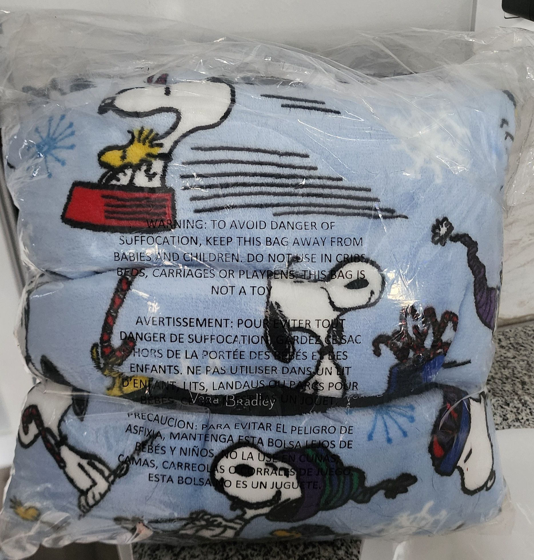Vera Bradley NWT Vera Bradley Peanuts Snow Snoopy Woodstock Plush Throw Size ONE SIZE - 2 Thumbnail