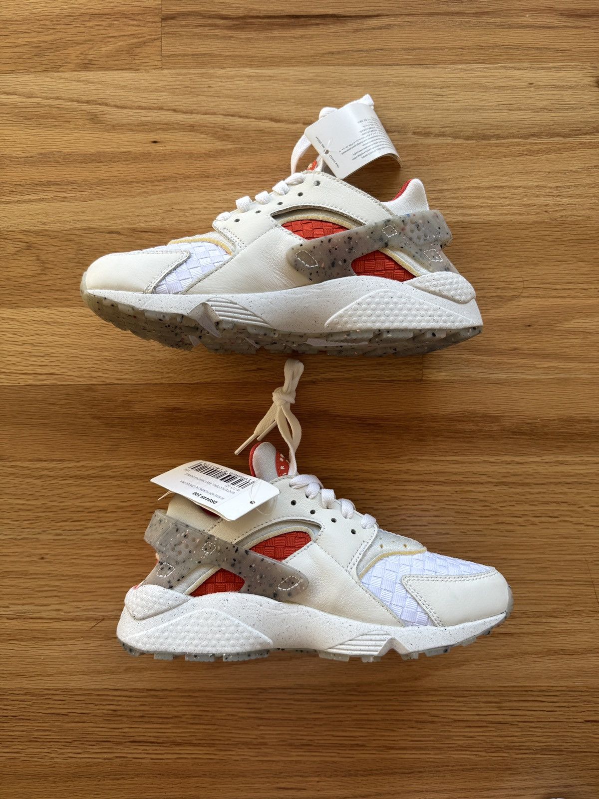 Nike WMNS AIR HUARACHE CRATER PREMIUM 'WHITE ORANGE' Size US 7 / IT 37 - 2 Thumbnail