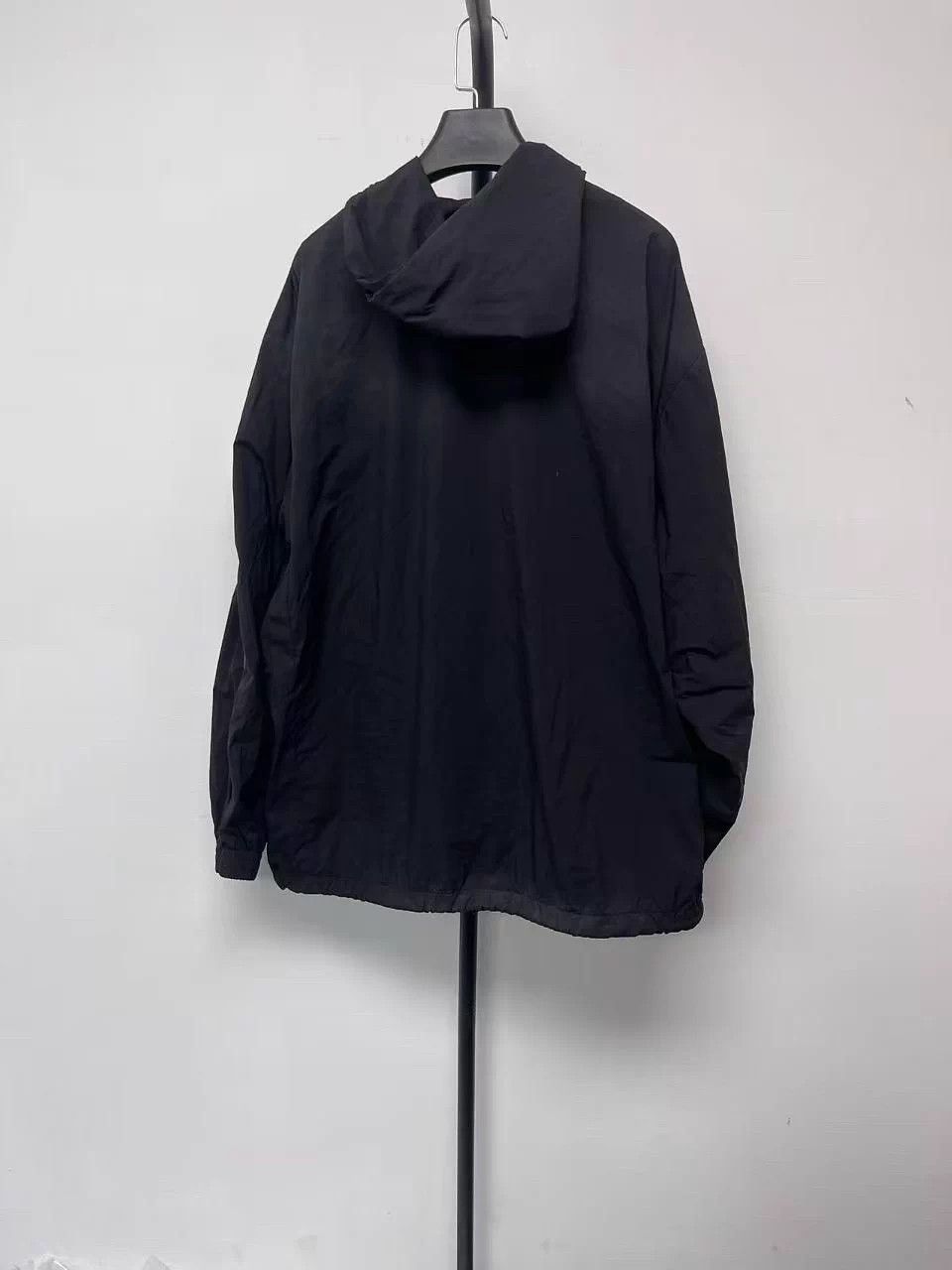 Balenciaga Balenciaga nylon hooded drawstring jacket black XS unisex Size US XS / EU 42 / 0 - 2 Thumbnail