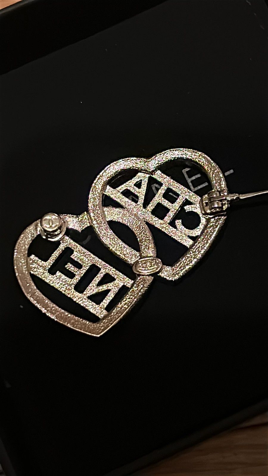 Chanel Chanel Crystal Double Heart Logo Brooch Silver C23B Size ONE SIZE - 4 Thumbnail