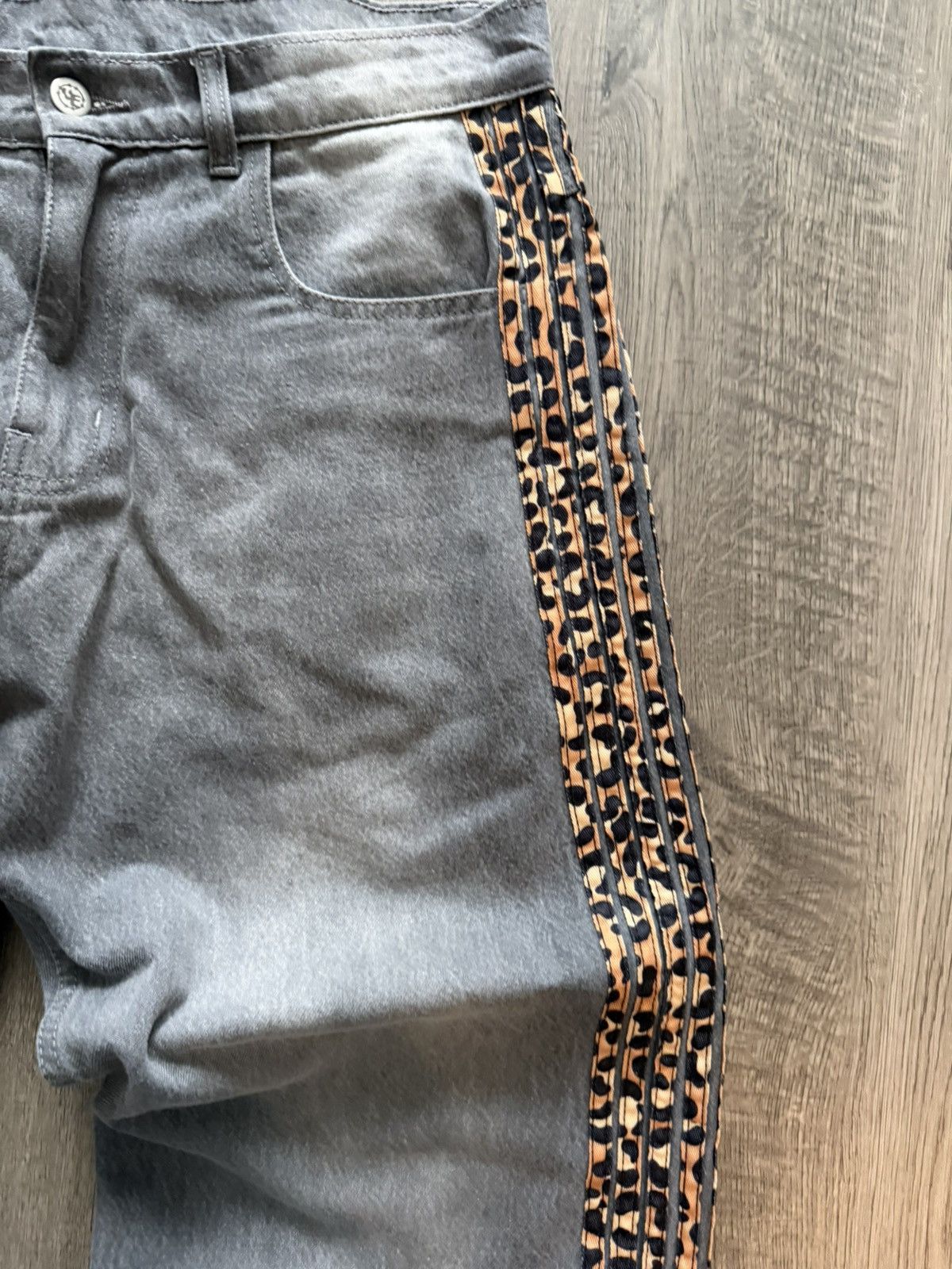 Other Cheetah Baggy Denim Size US 34 / EU 50 - 2 Thumbnail