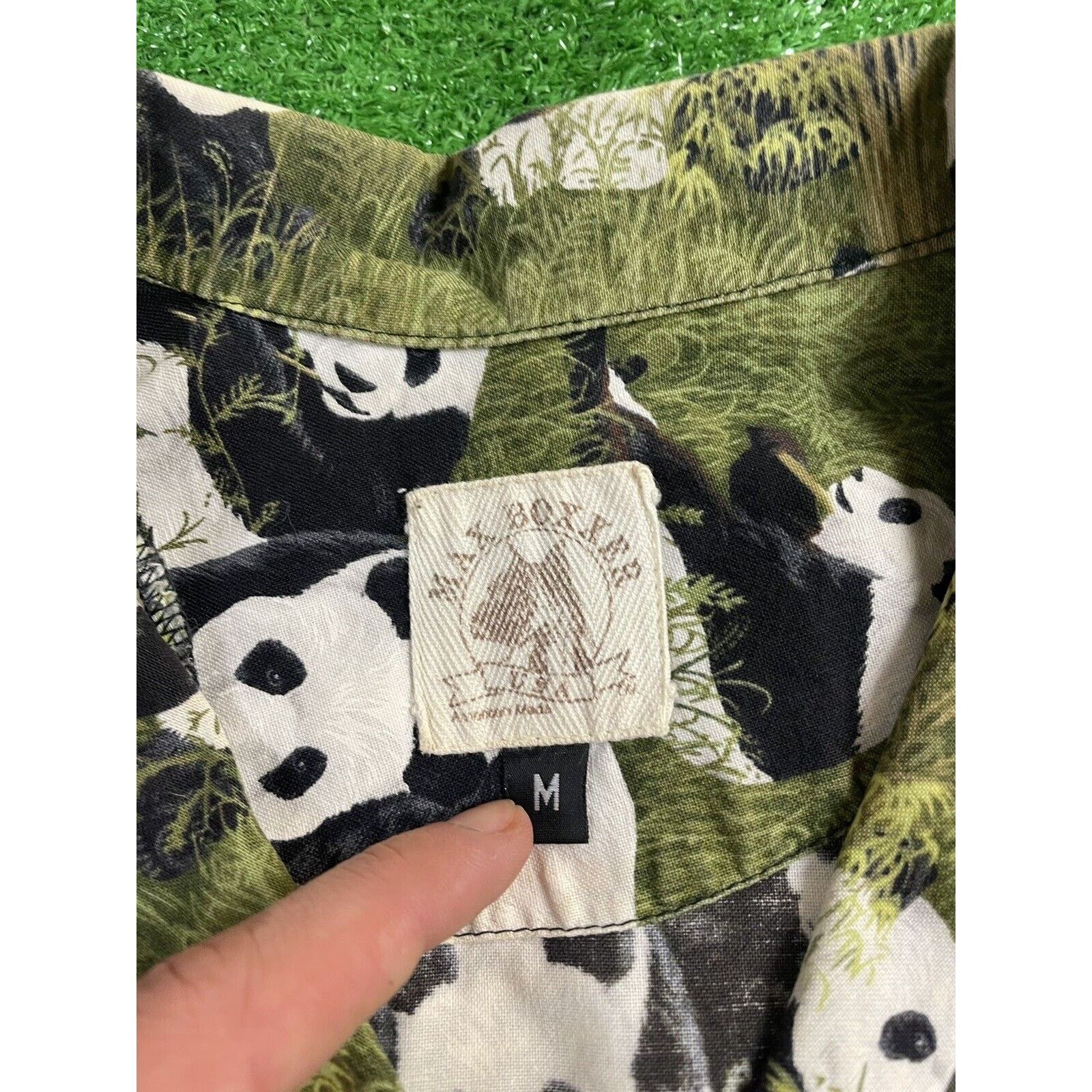 Vintage Vintage Short Sleeve Button Green Medium Panda AOP Shirt Size US M / EU 48-50 / 2 - 4 Thumbnail