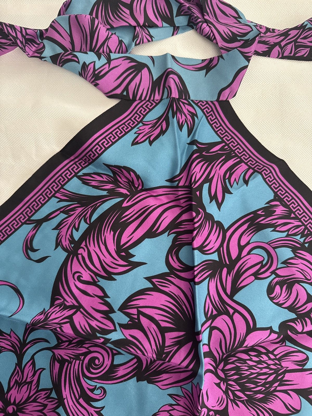 Versace Versace silk halter top Size ONE SIZE - 2 Thumbnail