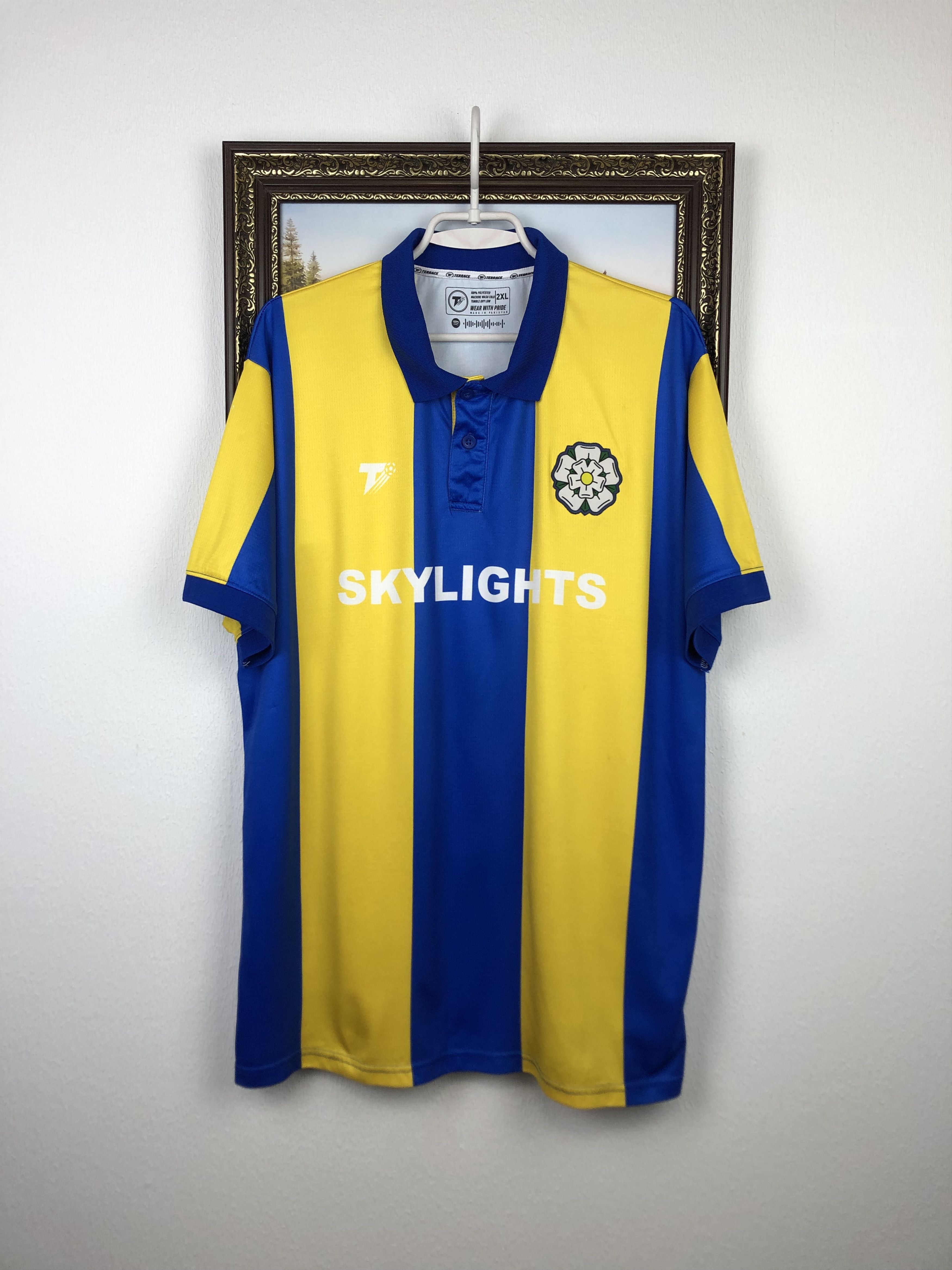 Other Leeds United Retro Skylights Football Shirt Soccer Jersey Size US XXL / EU 58 / 5 - 1 Thumbnail