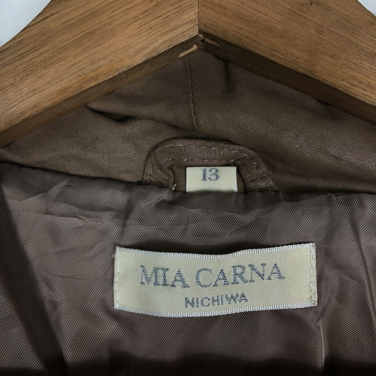 RARE DESIGN BONDAGE PARACHITE SOFT LEATHER MIA CARNANICHIWA