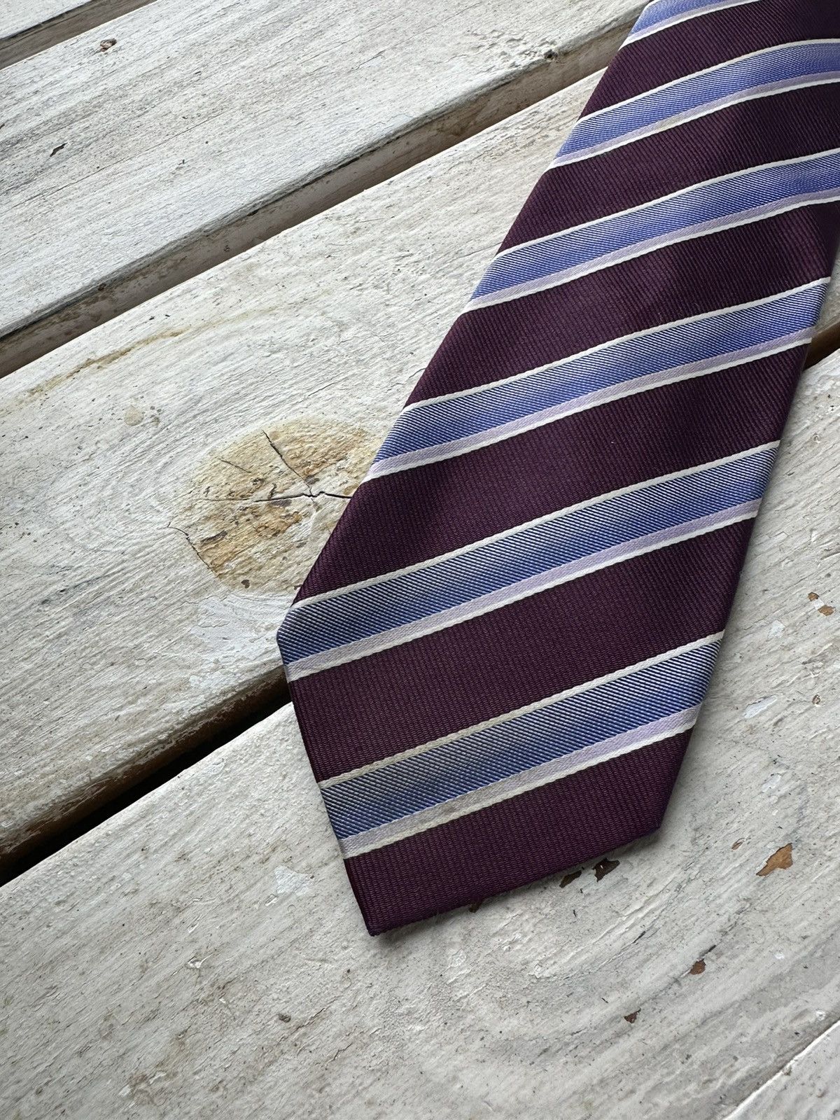 Designer × Hugo Boss 🚨RARE Hugo Boss Tie old money style Burgundy luxury monogram Size ONE SIZE - 6 Thumbnail