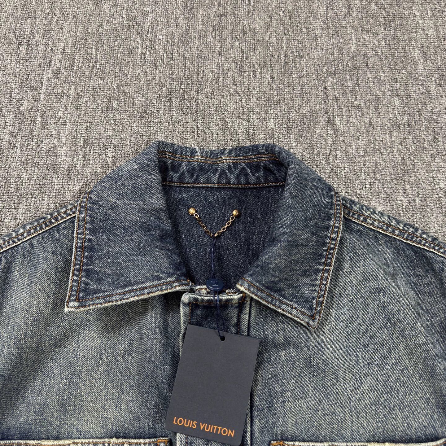 Louis Vuitton LV navy blue all-over print denim jacket Size US M / EU 48-50 / 2 - 3 Thumbnail