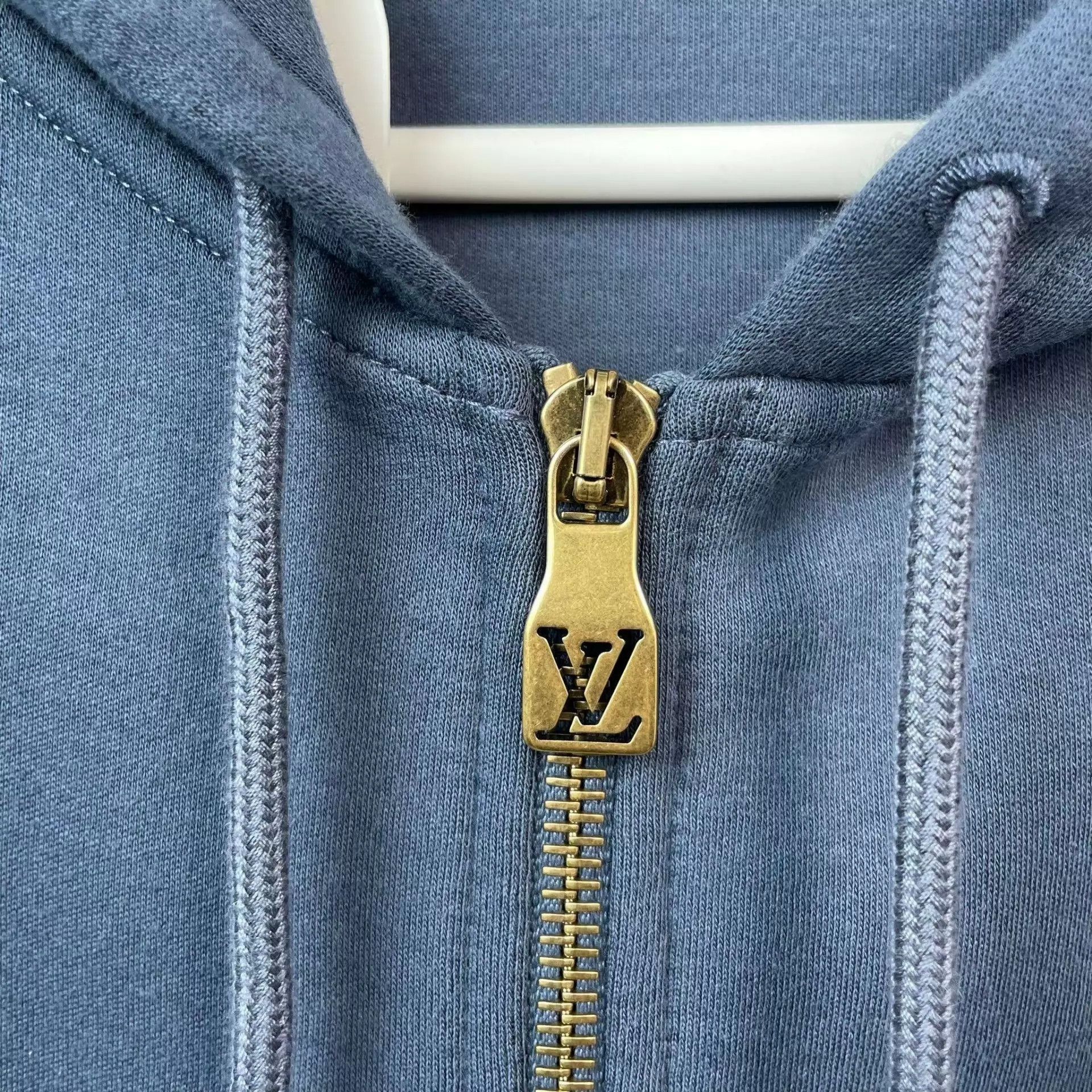 Louis Vuitton LV Cotton Embroidered Logo Zipper Blue S Hoodie Size S / US 4 / IT 40 - 4 Thumbnail