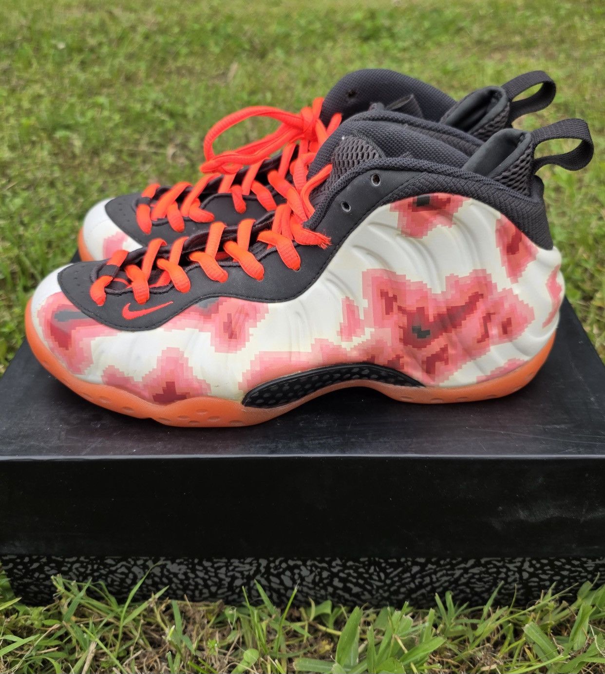 Nike 🔥Nike Foamposite “Thermal Map” 2013 8M Size US 8 / EU 41 - 3 Thumbnail