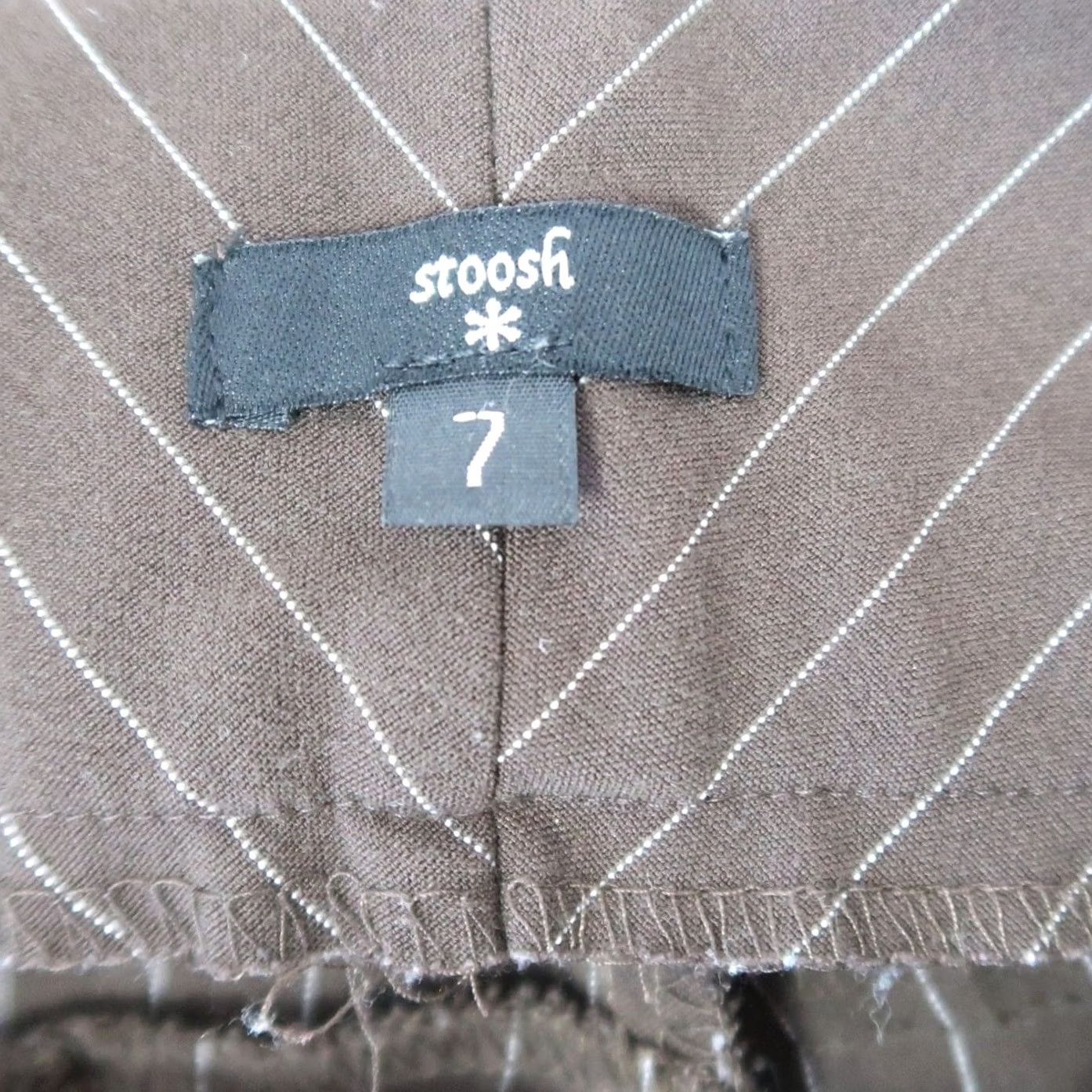 Vintage VINTAGE 90s Stoosh Brown and White Pinstripe Low Rise Bootcut Pants 7 Women Dress Pants Baggy? Size 28" / US 6 / IT 42 - 4 Thumbnail