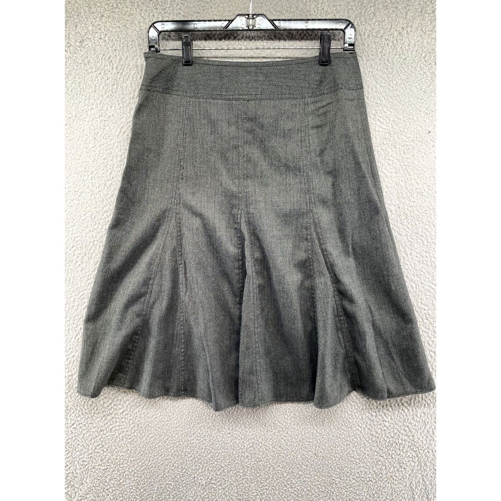 Vintage VINTAGE Darjoni Womens Gray Flared Knee Midi Skirt 6 Petite, Check, Polyester / Rayon / Elastane, Zip, Flat Front, Classic, All Seasons, 90s? Size 28" / US 6 / IT 42 - 7 Thumbnail