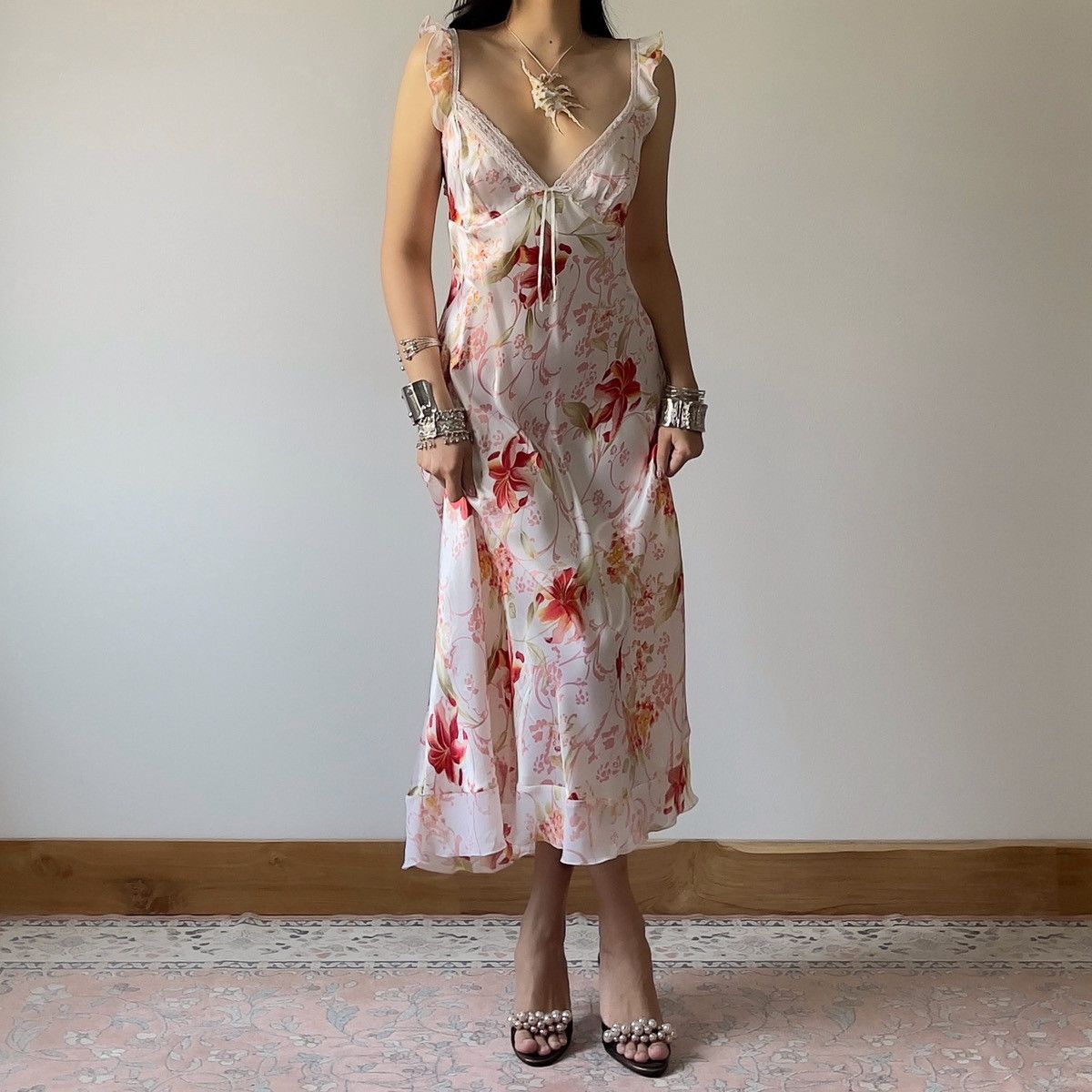 Other Romantic White Floral Satin Maxi Slip Dress (L) Size L / US 10 / IT 46 - 8 Thumbnail