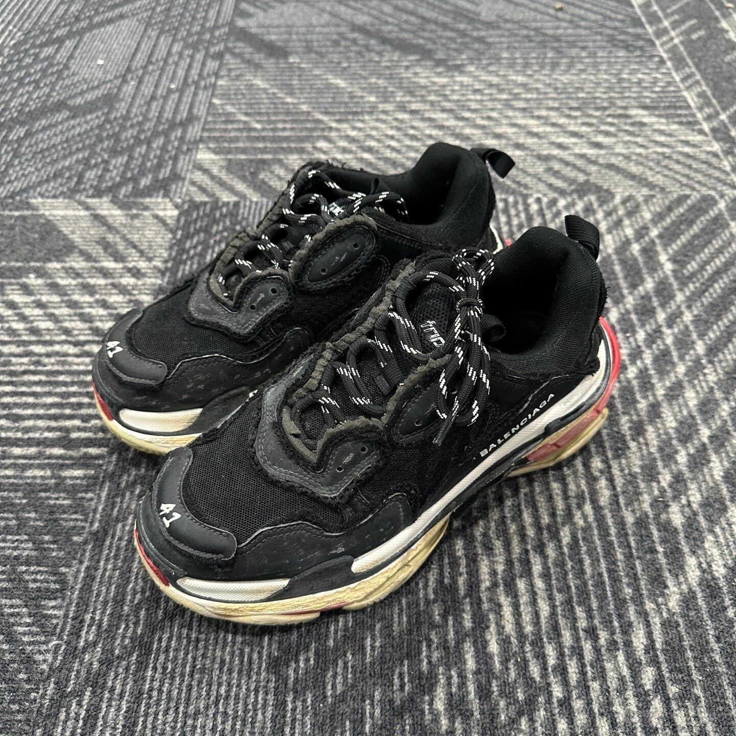 Balenciaga Balenciaga Triples Distressed Dad Shoes Size US 8 / EU 41 - 1 Thumbnail