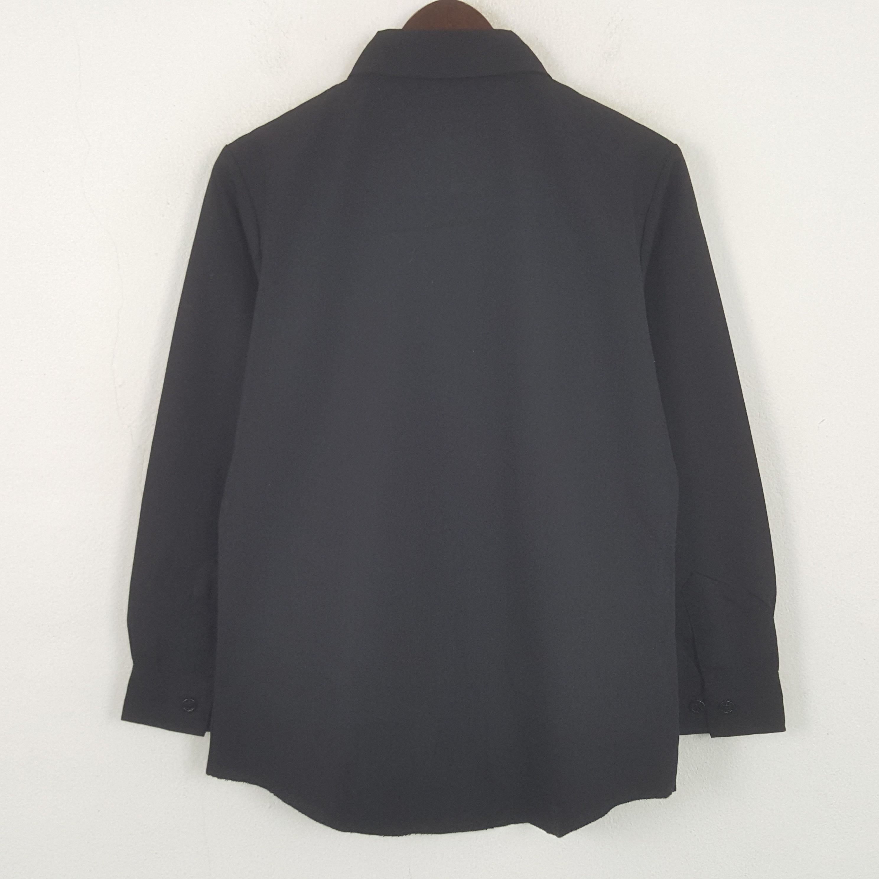 Japanese Brand Vintage Japanese Plain Black Button Up Shirt Size L / US 10 / IT 46 - 3 Thumbnail