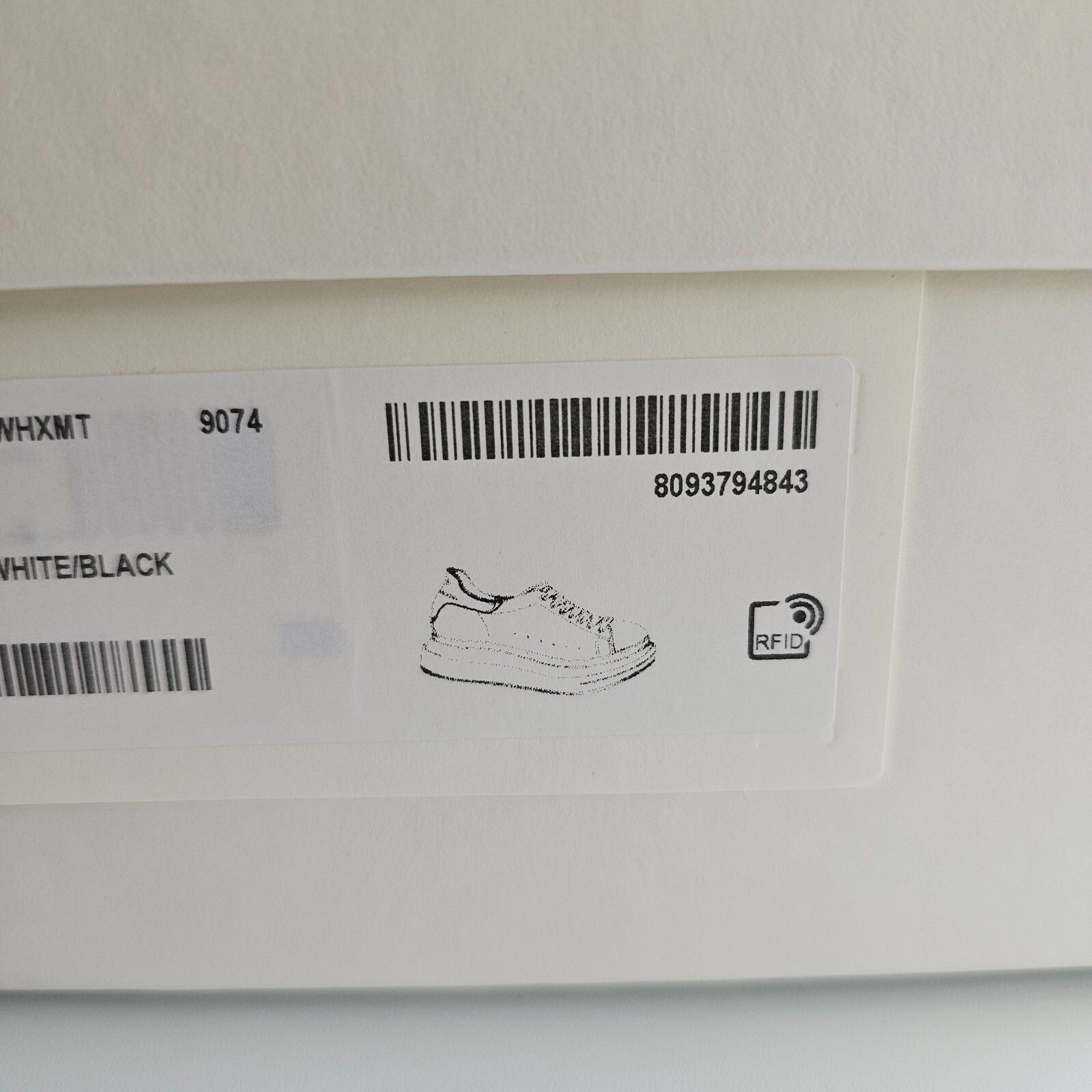 Alexander McQueen ALEXANDER MCQUEEN Oversized Men's White/Black Sneakers New ( Size US 6 / EU 39 - 7 Thumbnail
