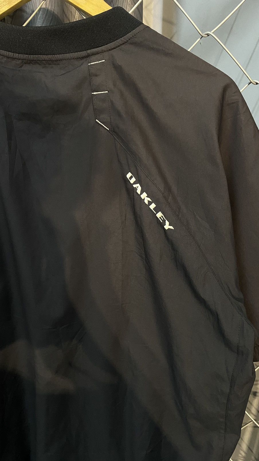 Oakley ‼️NEED GONE‼️ OAKLEY CENTER OUTERWEAR JUMPER JACKET BLACK Size US XL / EU 56 / 4 - 3 Thumbnail