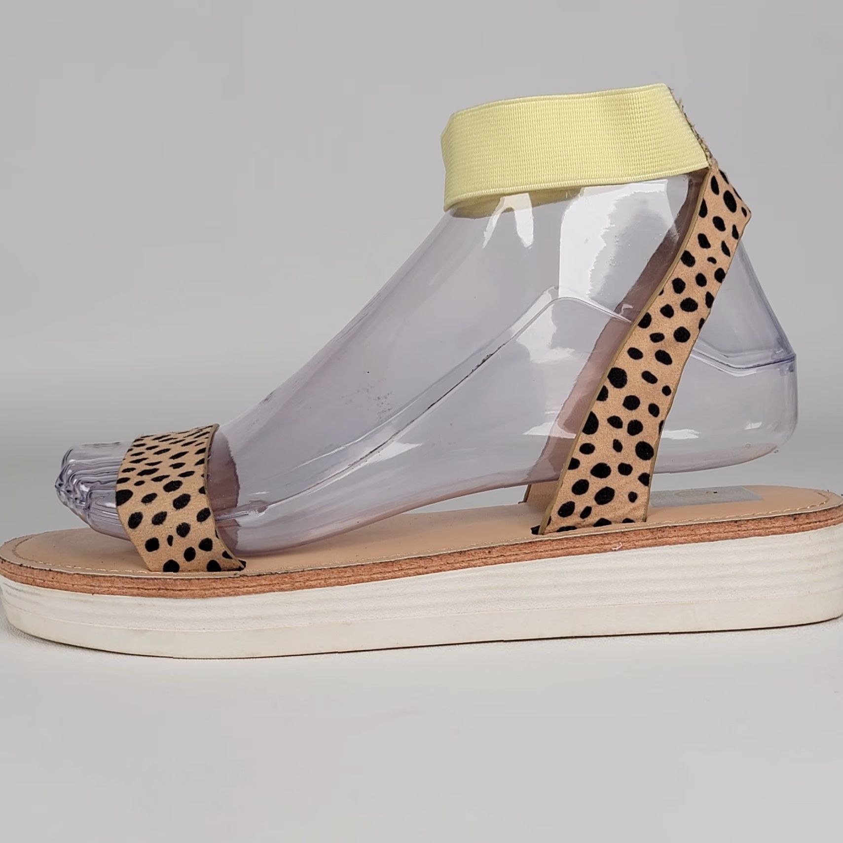 Dolce Vita DV Dolce Vita Hilfa Sandal Women 8.5 Casual Cheetah Strappy Pull On M Sandal Womens Size US 9 / IT 39 - 7 Thumbnail