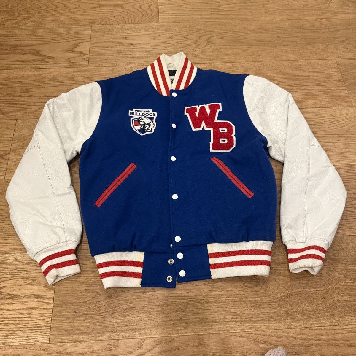 Vintage Western Bulldogs Varsity Jacket Size US S / EU 44-46 / 1 - 1 Thumbnail