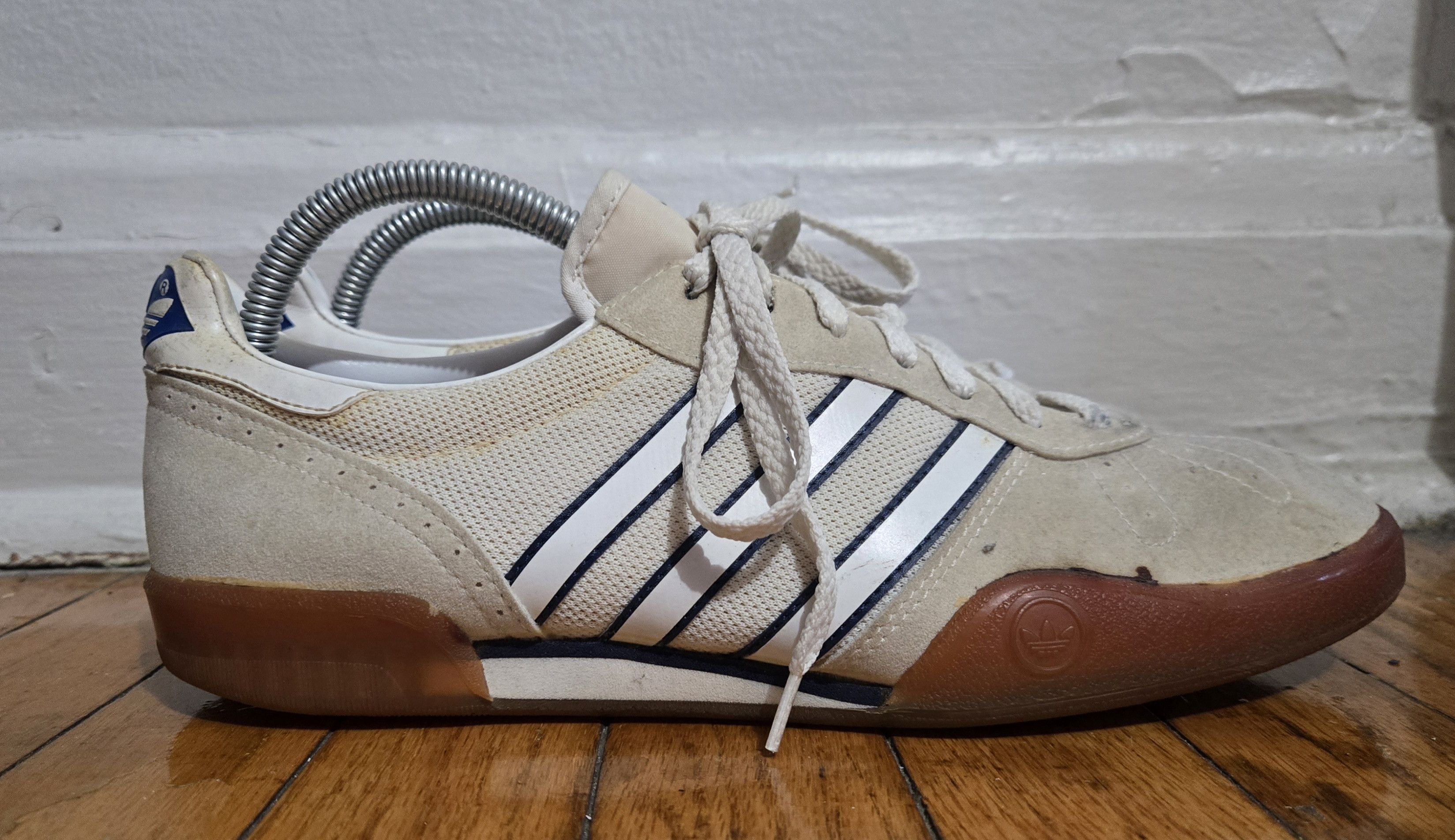 Adidas vtg Adidas 1986 Indoor King 9US/8Uk Sneaker Made in Taiwan Size US 9 / EU 42 - 1 Thumbnail