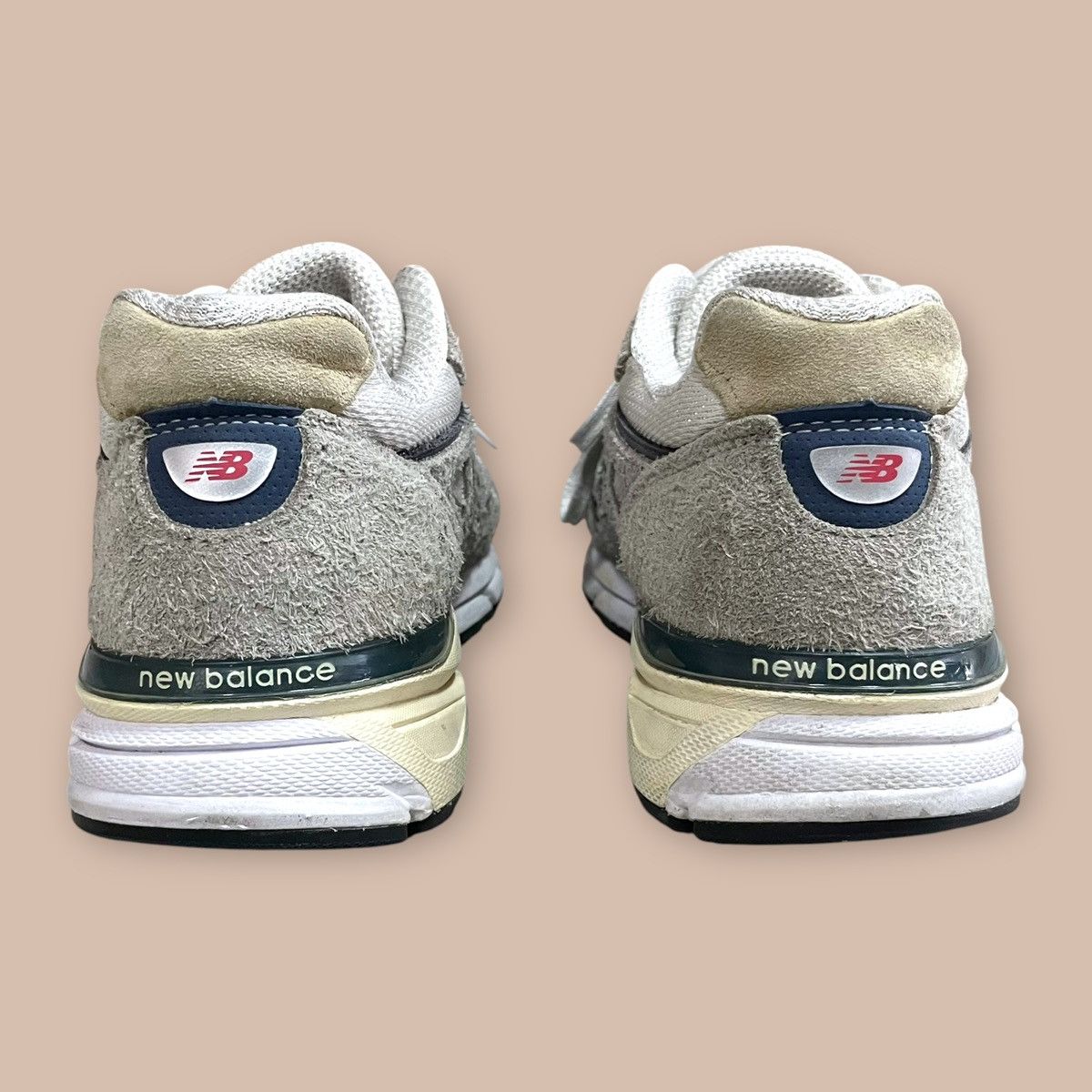 New Balance New Balance 990v4 "Grey Day 2023" Size US 8.5 / EU 41-42 - 4 Thumbnail