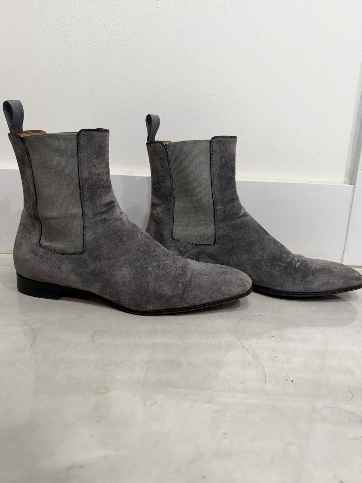 Christian Louboutin Christian Louboutin Roadie chelsea boot Gray Suede Size US 7.5 / EU 40-41 - 5 Thumbnail