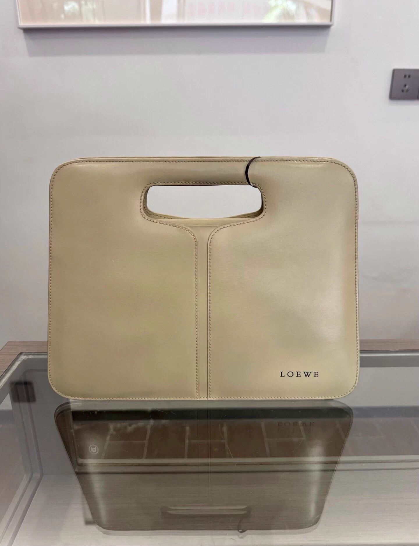 Loewe Loewe Museum Black Logo Khaki Clutch 95new Auth Size ONE SIZE - 1 Thumbnail