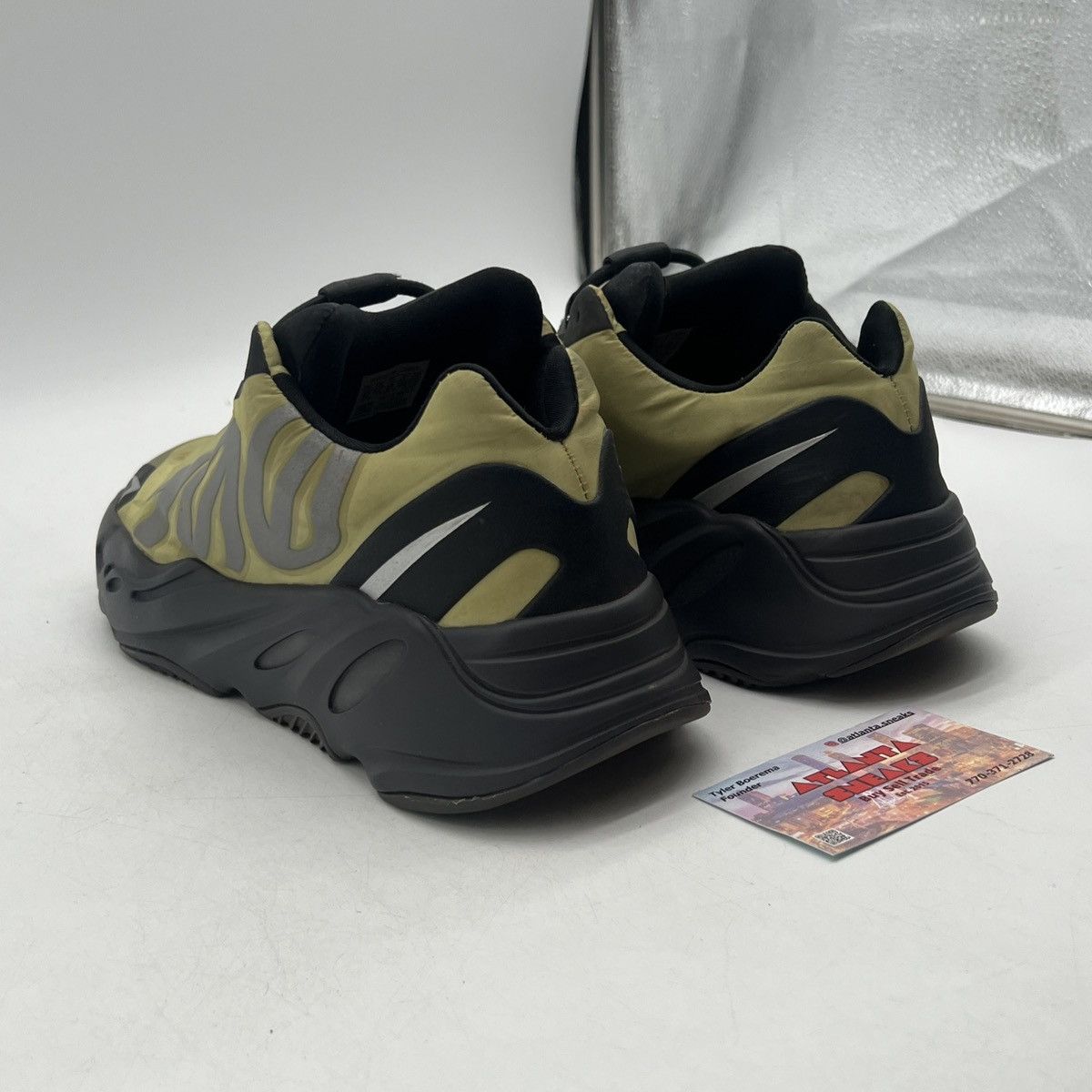 Adidas Yeezy boost 700 mnvn resin Size US 10 / EU 43 - 4 Thumbnail