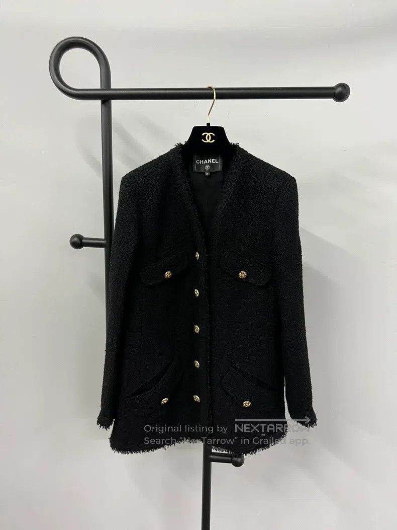 Chanel Chanel Kangpeng Street Series Black and Gold V-neck Four-p Size S / US 4 / IT 40 - 1 Thumbnail