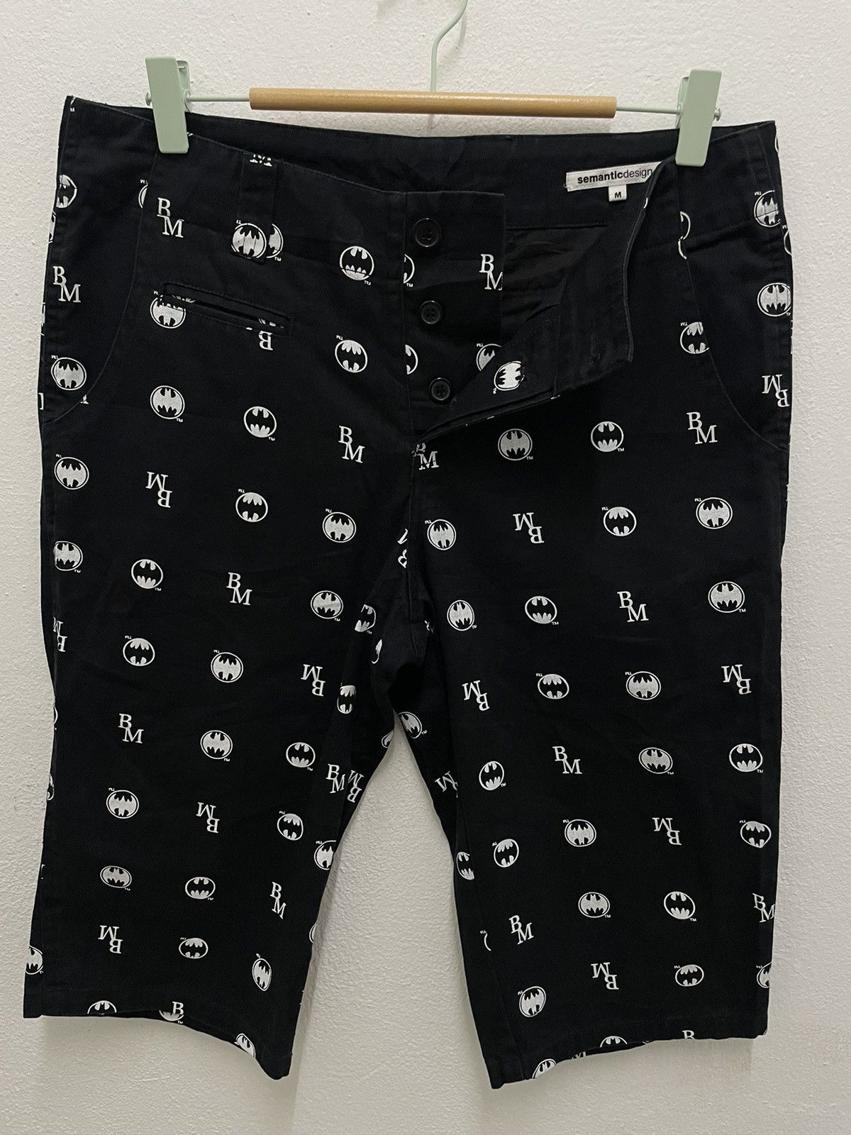 DC Comics × Japanese Brand × semanticdesign Rare💥Semantic Design X DC Comics Batman Short Pant Fullprint Size US 32 / EU 48 - 2 Thumbnail